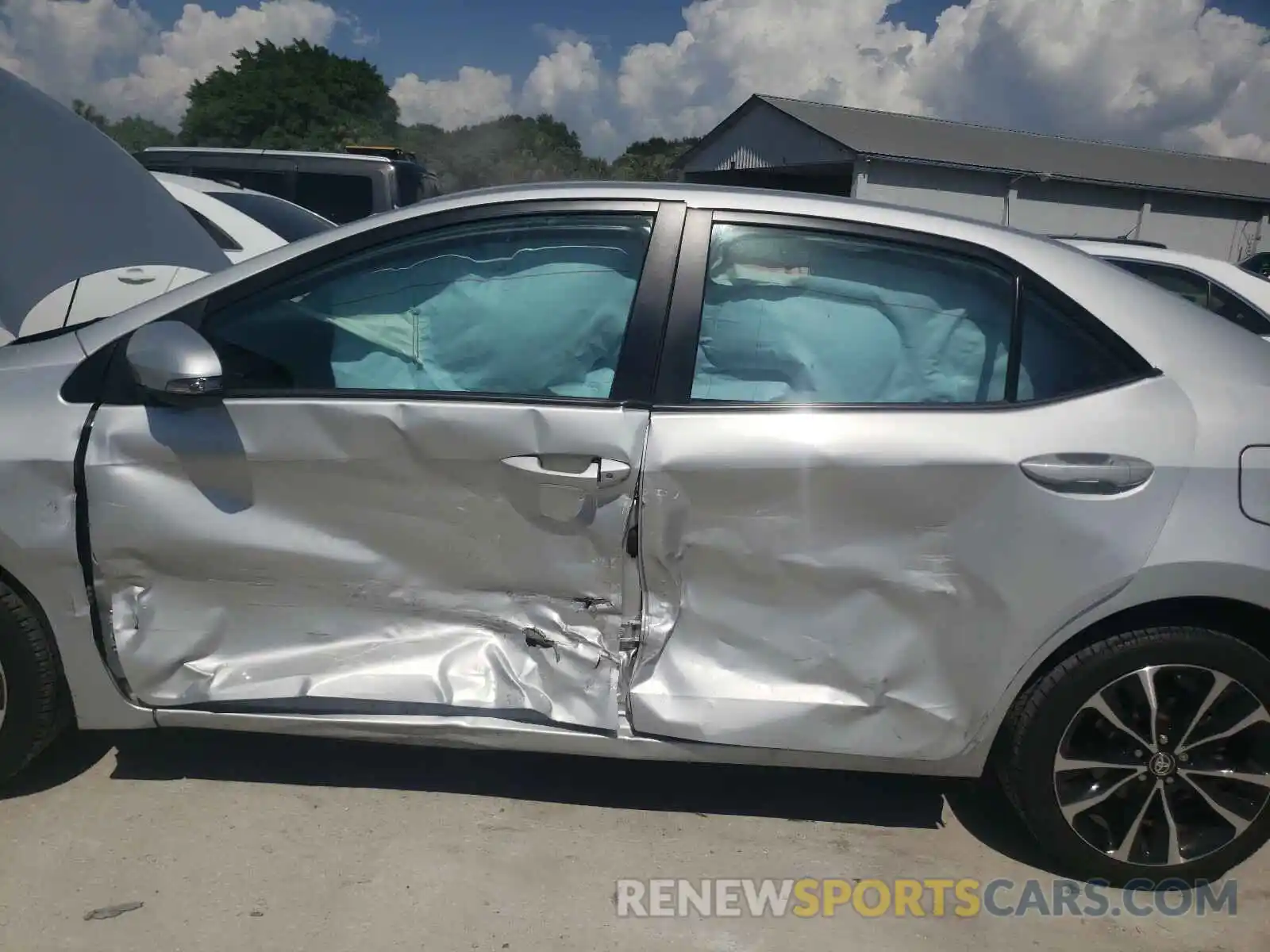 10 Photograph of a damaged car 2T1BURHE7KC214591 TOYOTA COROLLA 2019