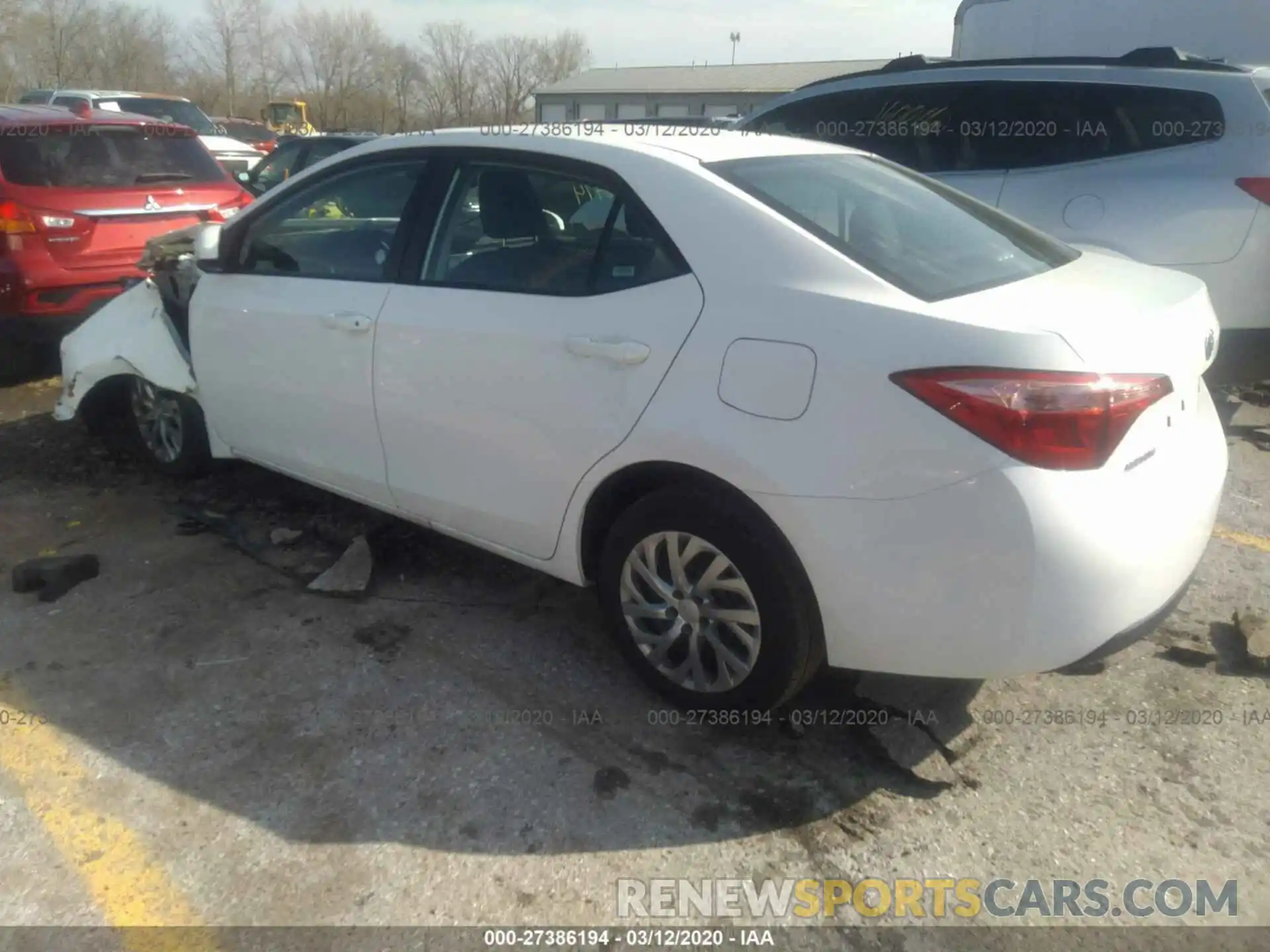 3 Photograph of a damaged car 2T1BURHE7KC214610 TOYOTA COROLLA 2019