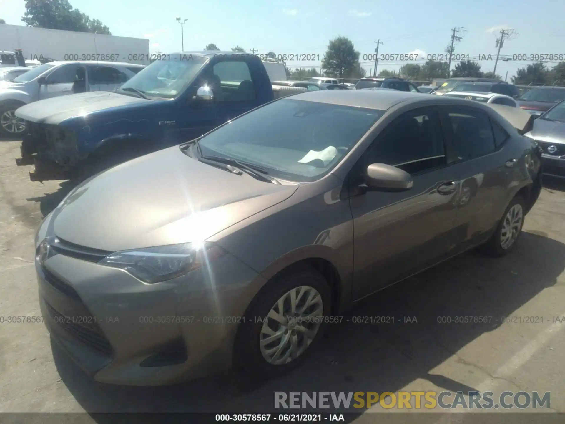 2 Photograph of a damaged car 2T1BURHE7KC214901 TOYOTA COROLLA 2019