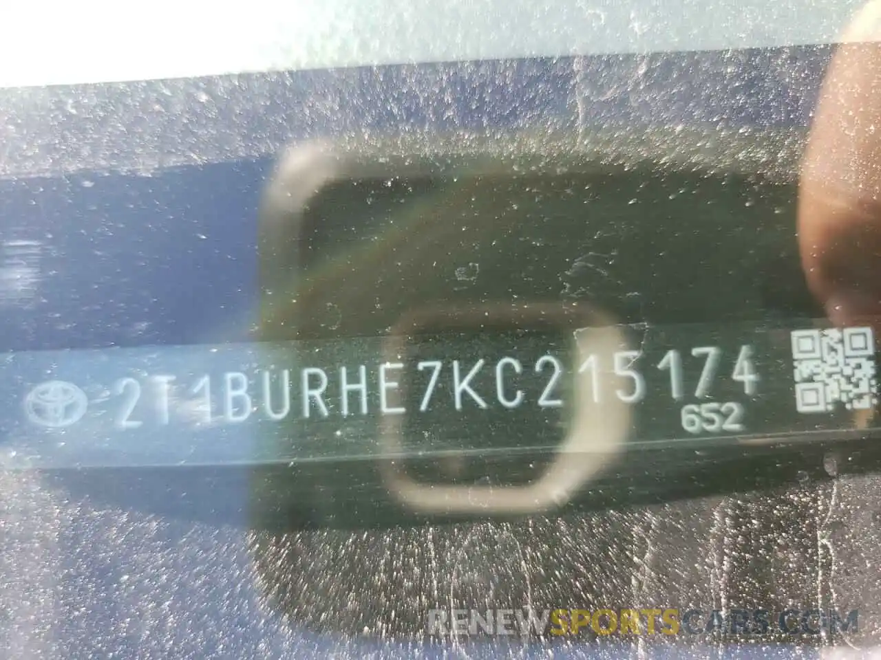 10 Photograph of a damaged car 2T1BURHE7KC215174 TOYOTA COROLLA 2019