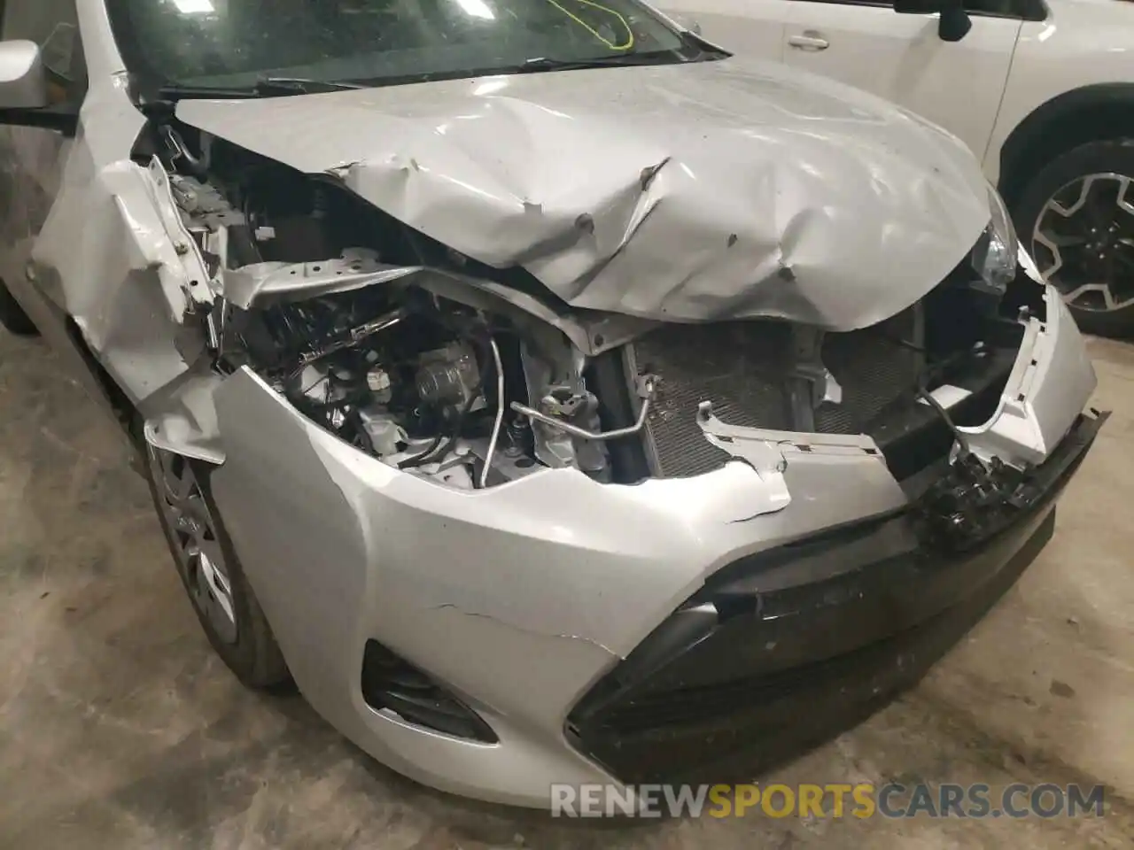 9 Photograph of a damaged car 2T1BURHE7KC215899 TOYOTA COROLLA 2019