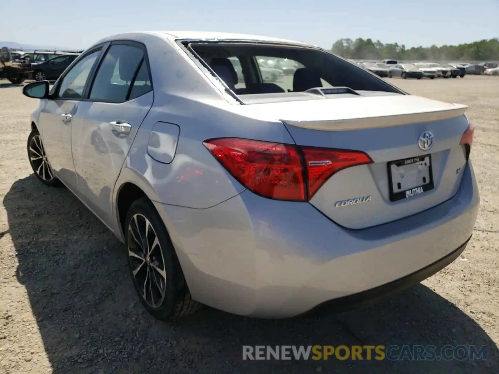 3 Photograph of a damaged car 2T1BURHE7KC215966 TOYOTA COROLLA 2019