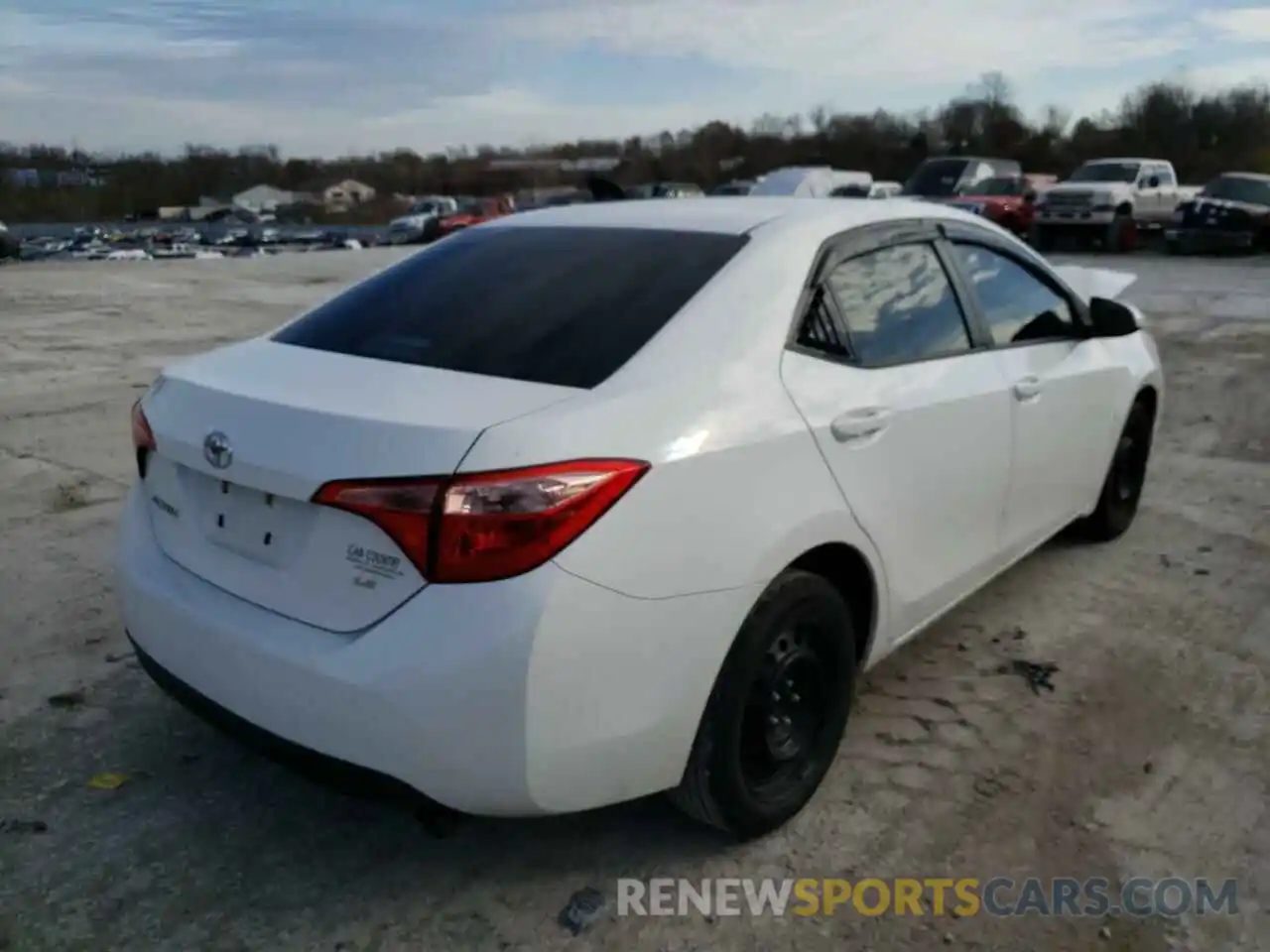 4 Photograph of a damaged car 2T1BURHE7KC216020 TOYOTA COROLLA 2019