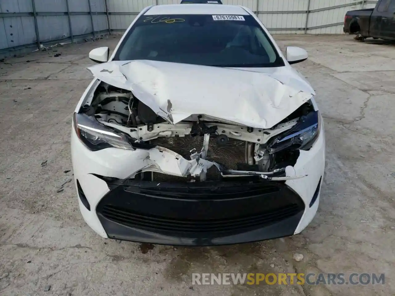 9 Photograph of a damaged car 2T1BURHE7KC216020 TOYOTA COROLLA 2019