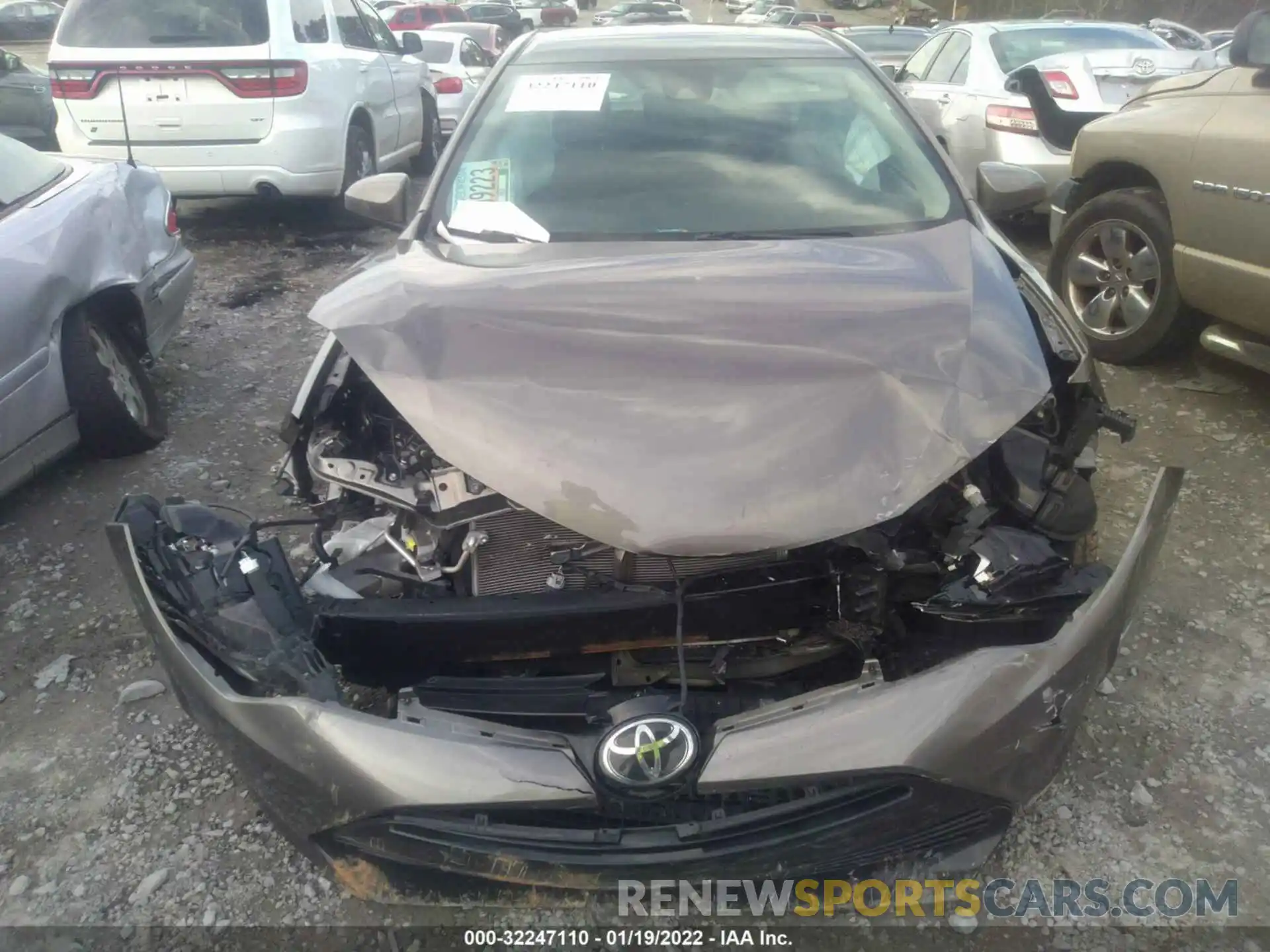 6 Photograph of a damaged car 2T1BURHE7KC216504 TOYOTA COROLLA 2019