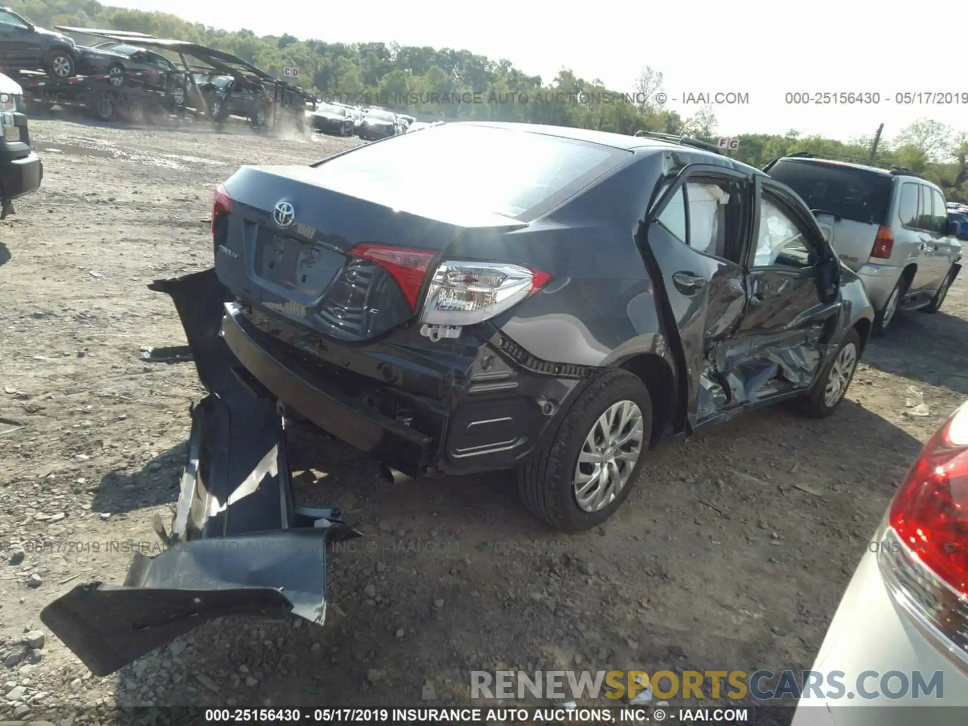 4 Photograph of a damaged car 2T1BURHE7KC216986 TOYOTA COROLLA 2019
