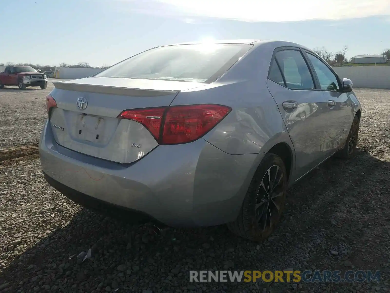 4 Photograph of a damaged car 2T1BURHE7KC217121 TOYOTA COROLLA 2019