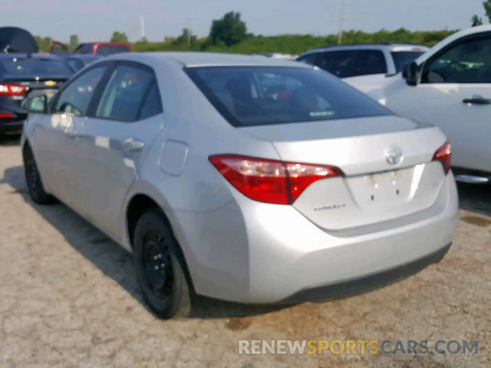 3 Photograph of a damaged car 2T1BURHE7KC217409 TOYOTA COROLLA 2019