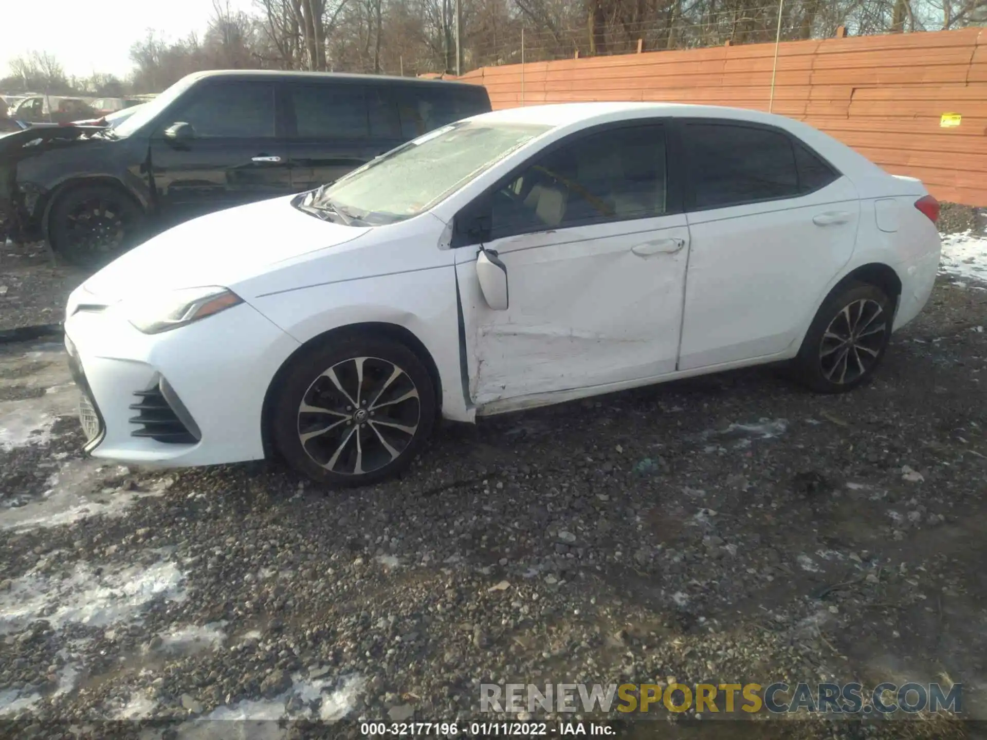 2 Photograph of a damaged car 2T1BURHE7KC217782 TOYOTA COROLLA 2019