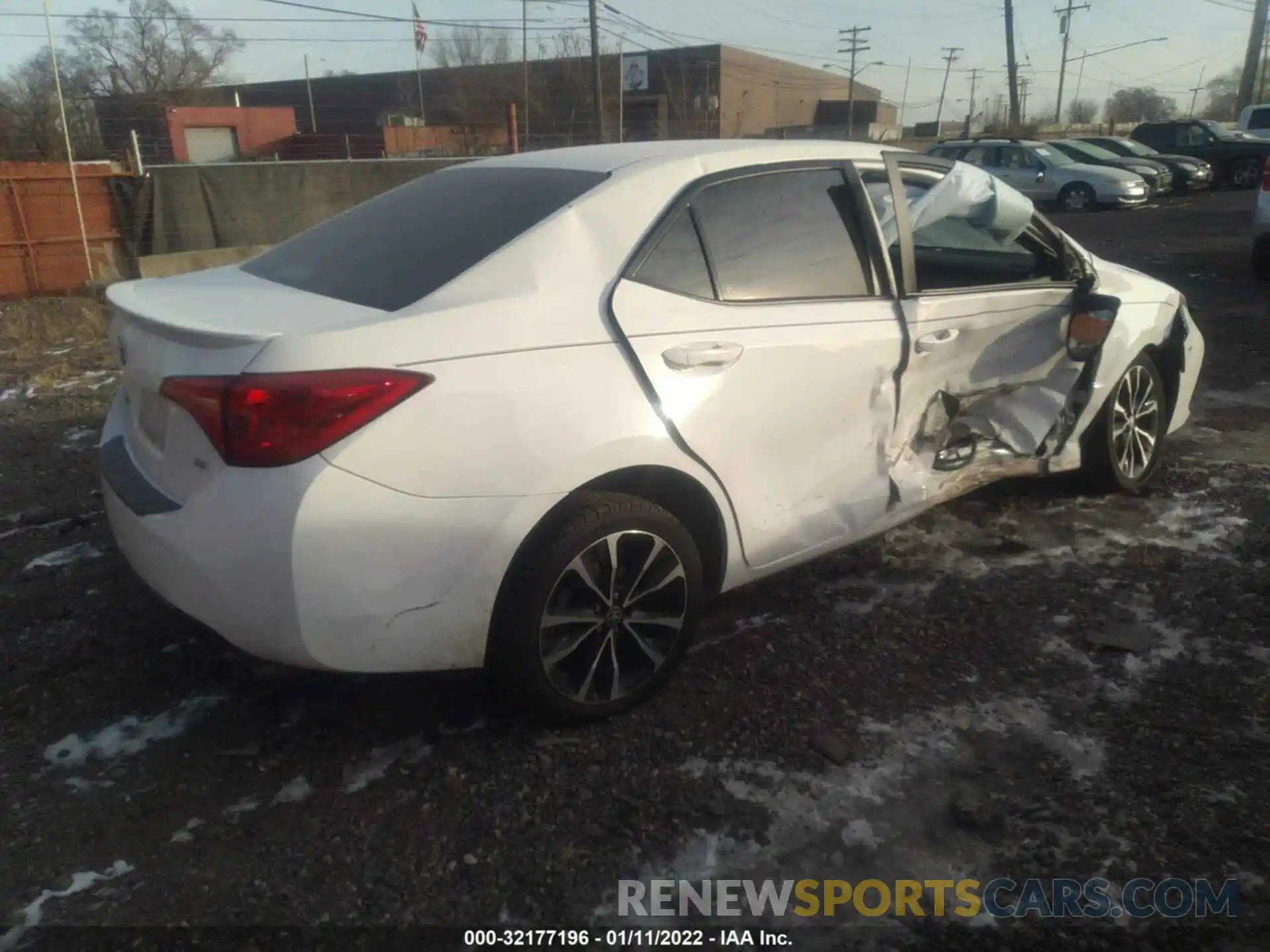 4 Photograph of a damaged car 2T1BURHE7KC217782 TOYOTA COROLLA 2019