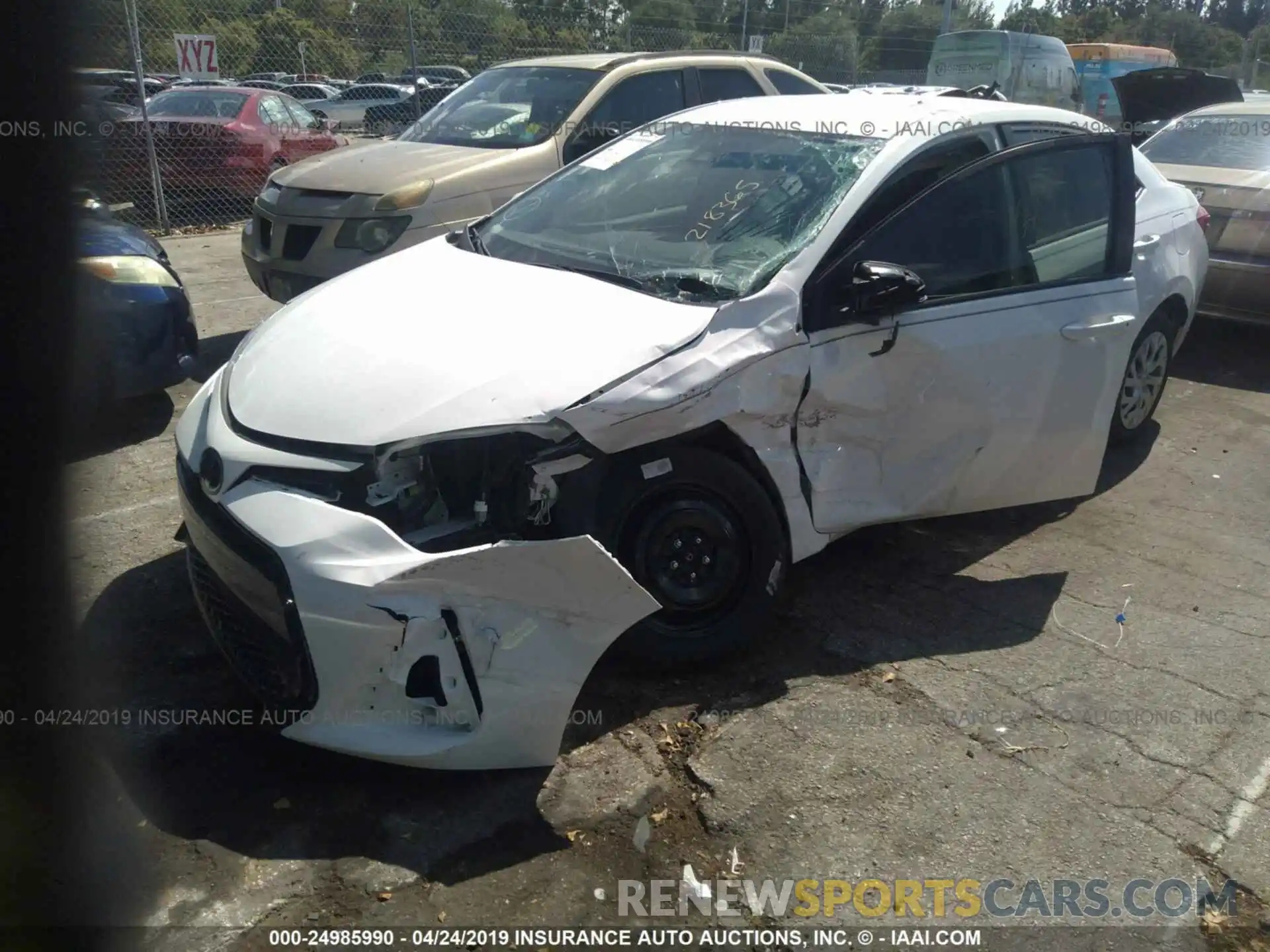 2 Photograph of a damaged car 2T1BURHE7KC218365 TOYOTA COROLLA 2019