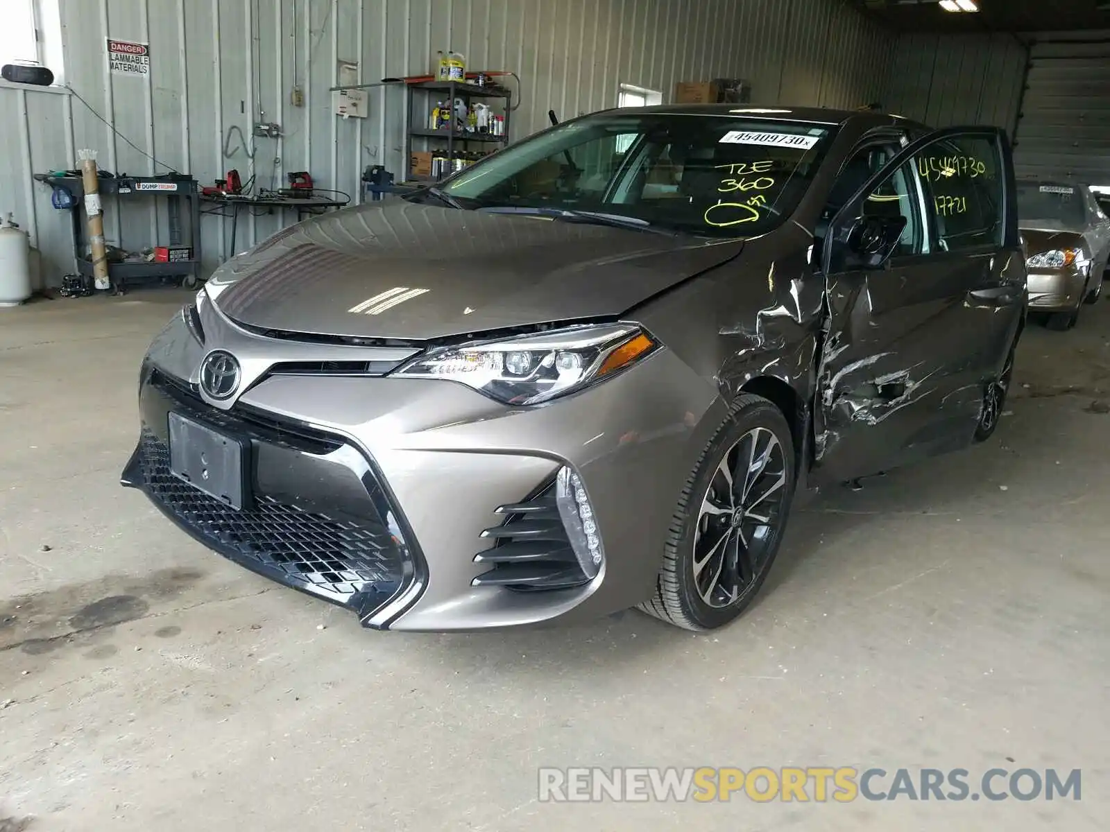 2 Photograph of a damaged car 2T1BURHE7KC219970 TOYOTA COROLLA 2019