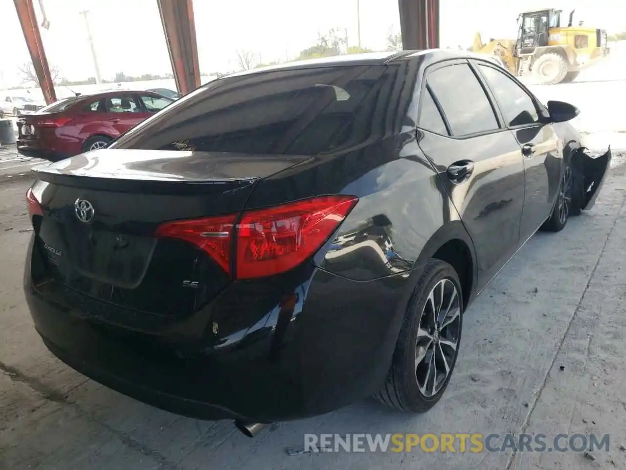 4 Photograph of a damaged car 2T1BURHE7KC220469 TOYOTA COROLLA 2019