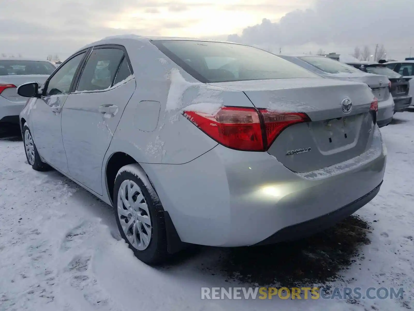 3 Photograph of a damaged car 2T1BURHE7KC222707 TOYOTA COROLLA 2019