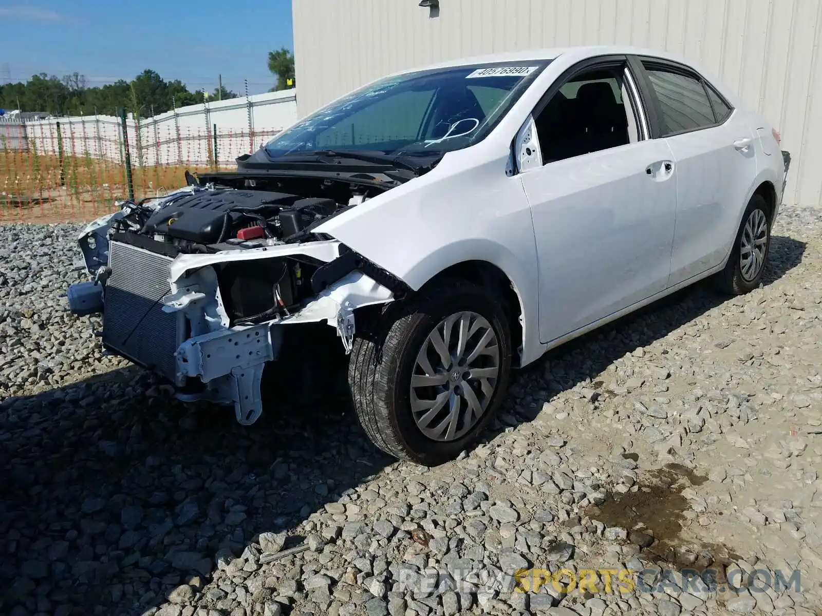 2 Фотография поврежденного автомобиля 2T1BURHE7KC223503 TOYOTA COROLLA 2019