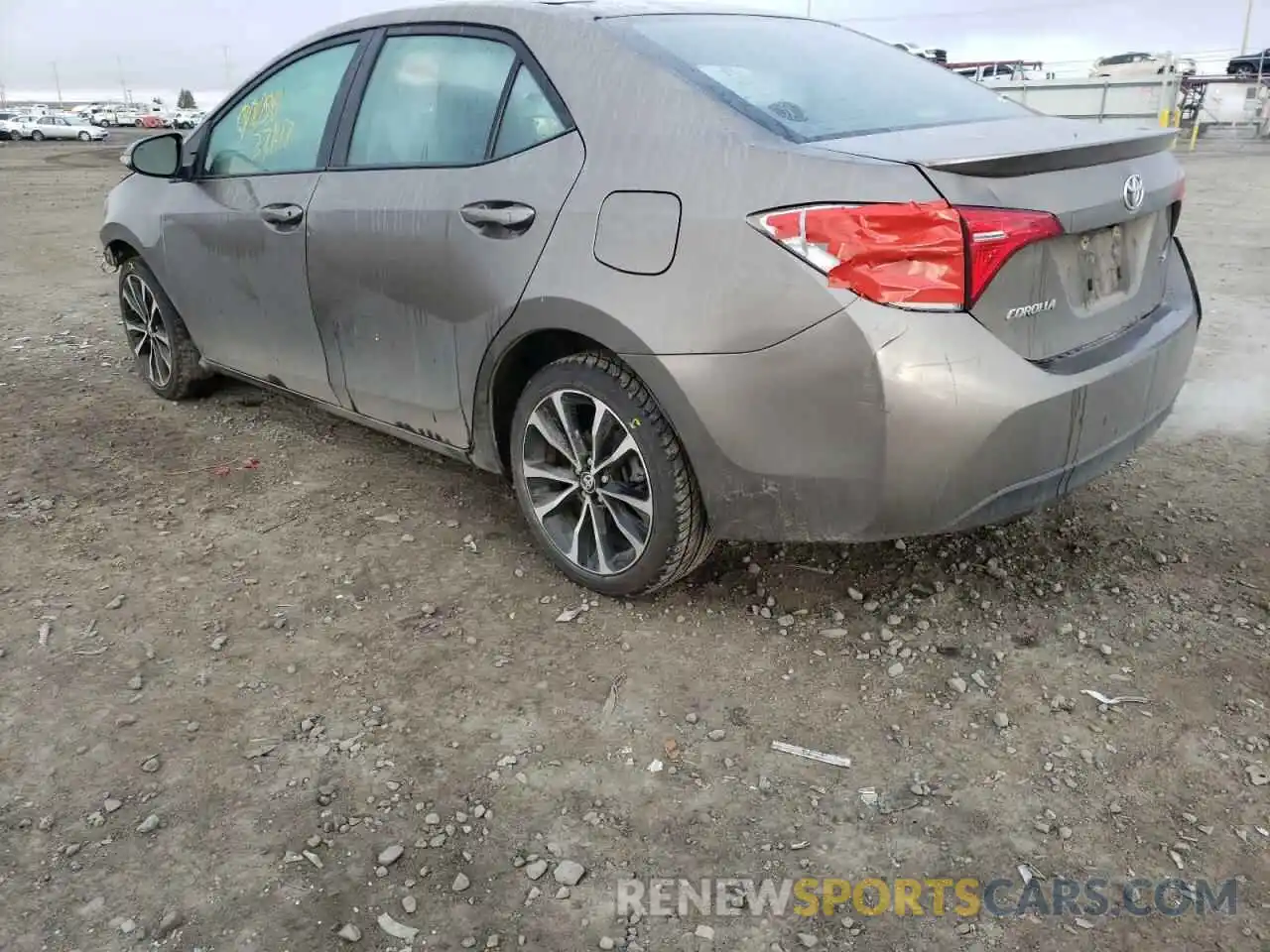 3 Photograph of a damaged car 2T1BURHE7KC224540 TOYOTA COROLLA 2019