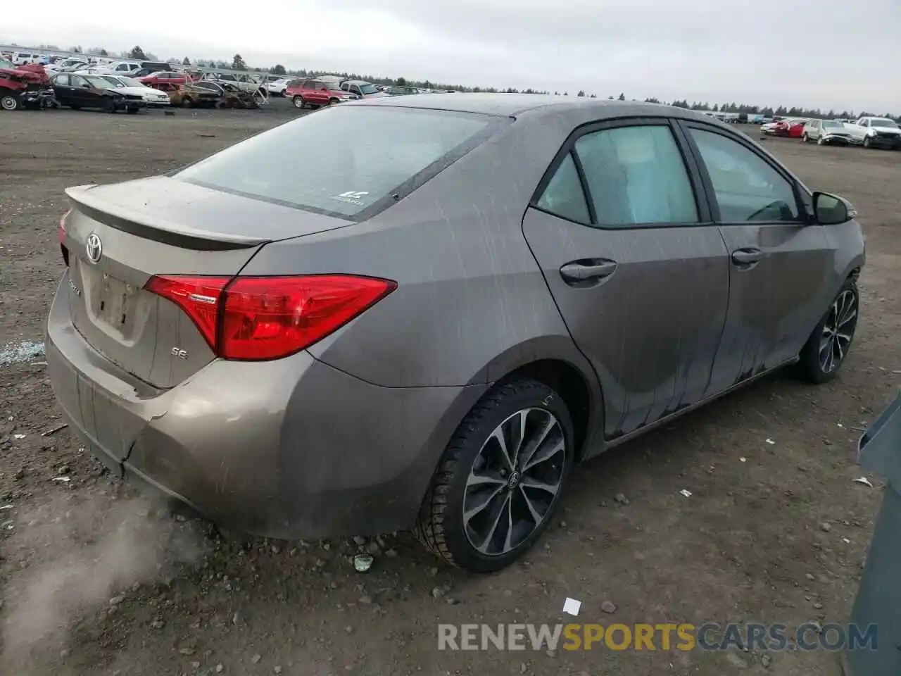 4 Photograph of a damaged car 2T1BURHE7KC224540 TOYOTA COROLLA 2019