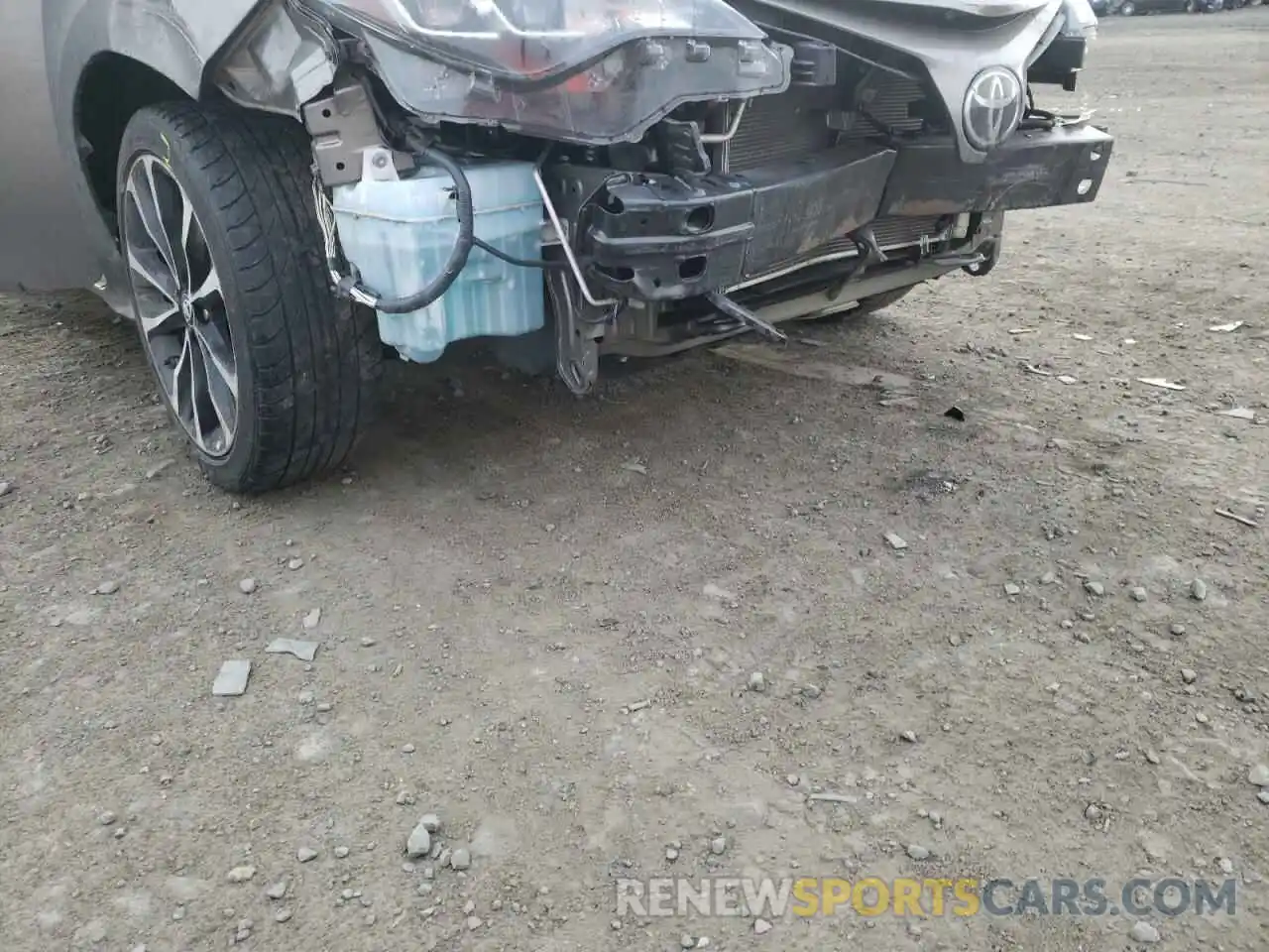 9 Photograph of a damaged car 2T1BURHE7KC224540 TOYOTA COROLLA 2019