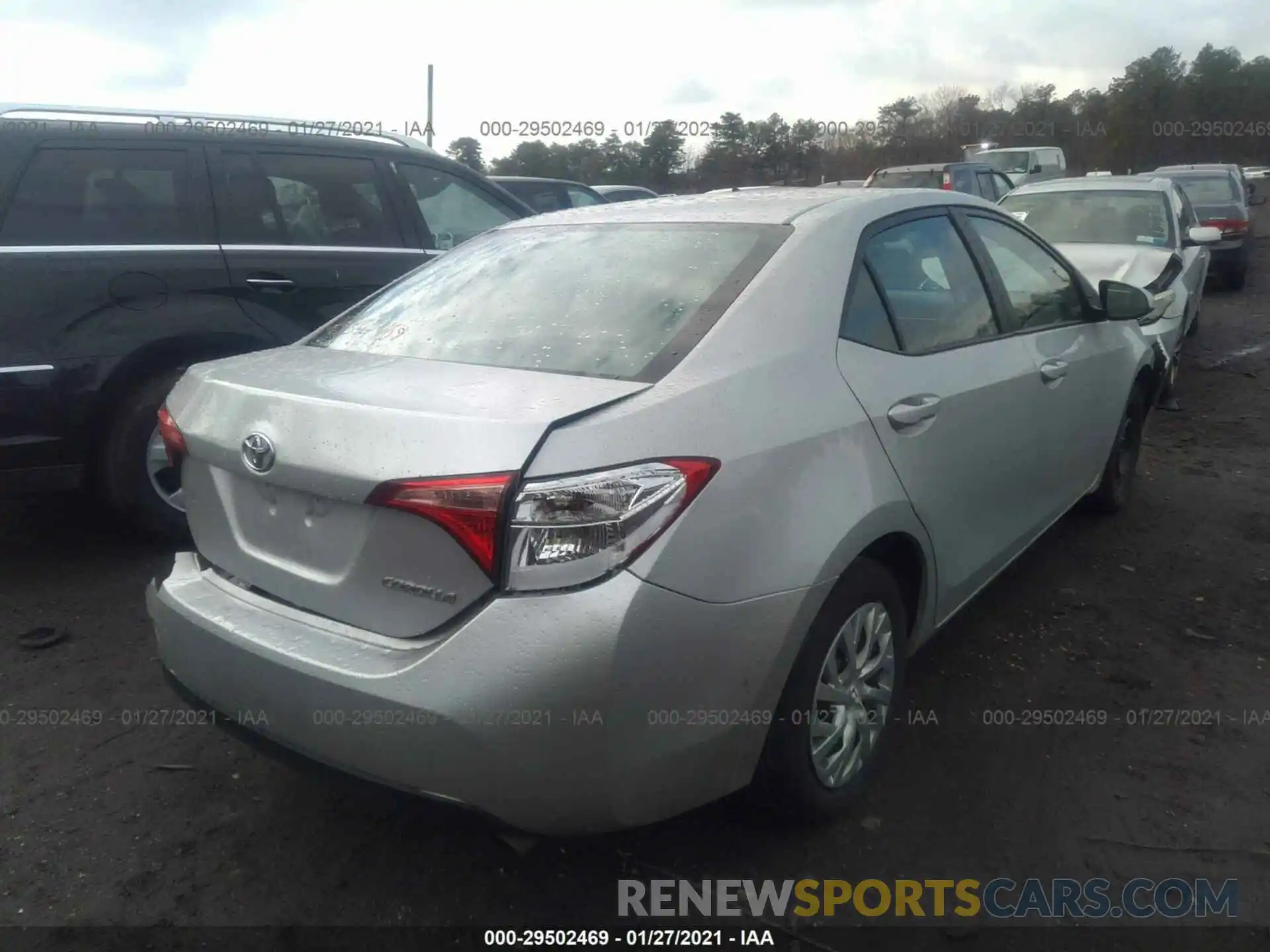 4 Photograph of a damaged car 2T1BURHE7KC224697 TOYOTA COROLLA 2019