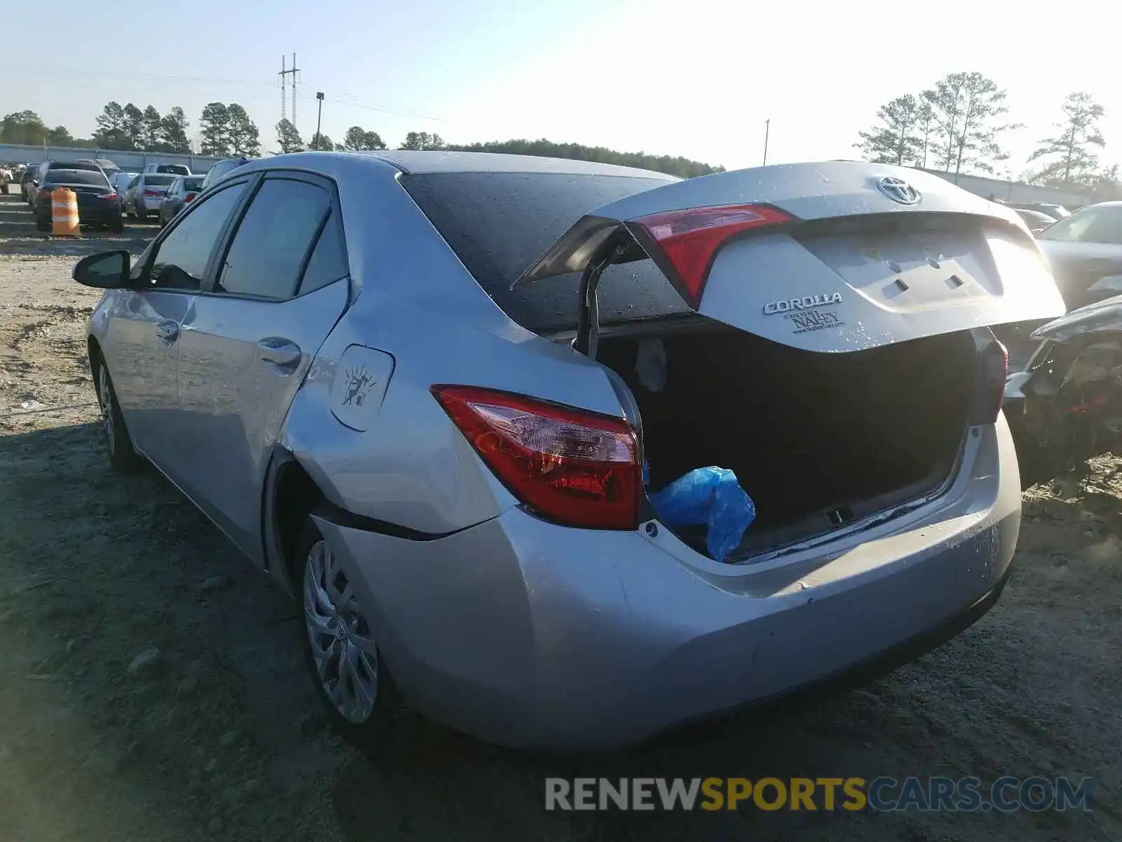 3 Photograph of a damaged car 2T1BURHE7KC224926 TOYOTA COROLLA 2019