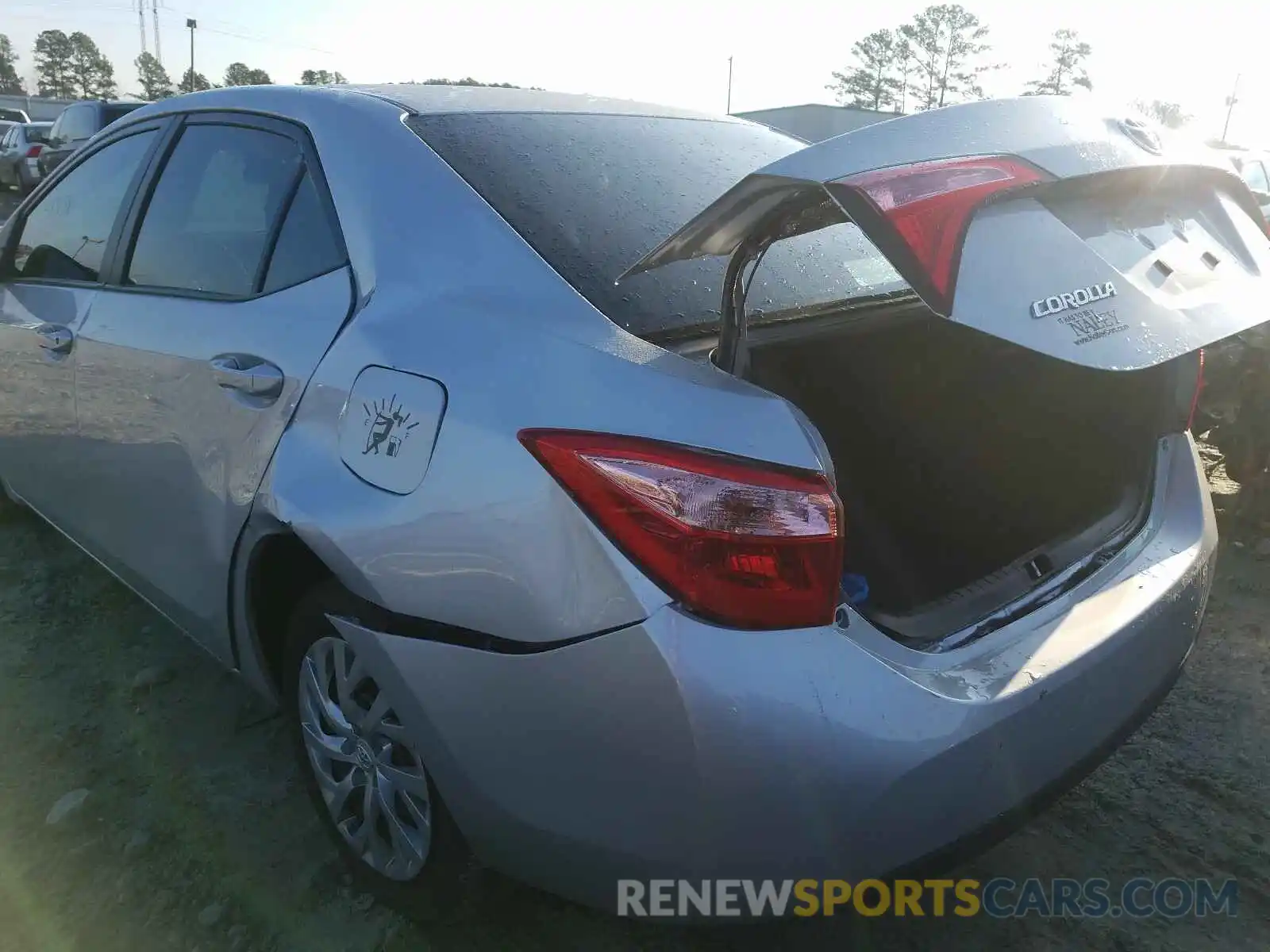 9 Photograph of a damaged car 2T1BURHE7KC224926 TOYOTA COROLLA 2019