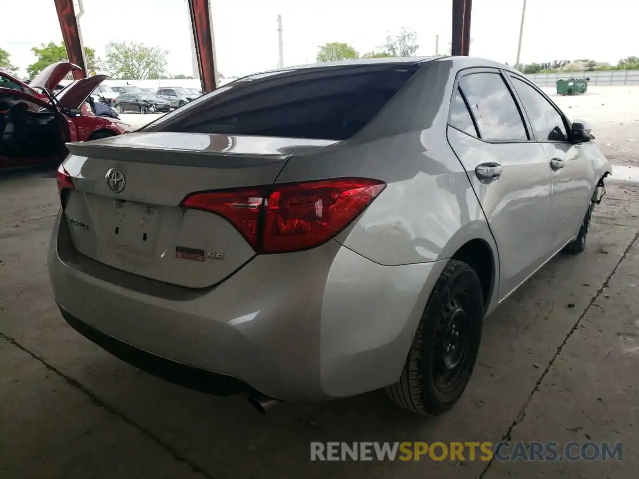 4 Photograph of a damaged car 2T1BURHE7KC225011 TOYOTA COROLLA 2019