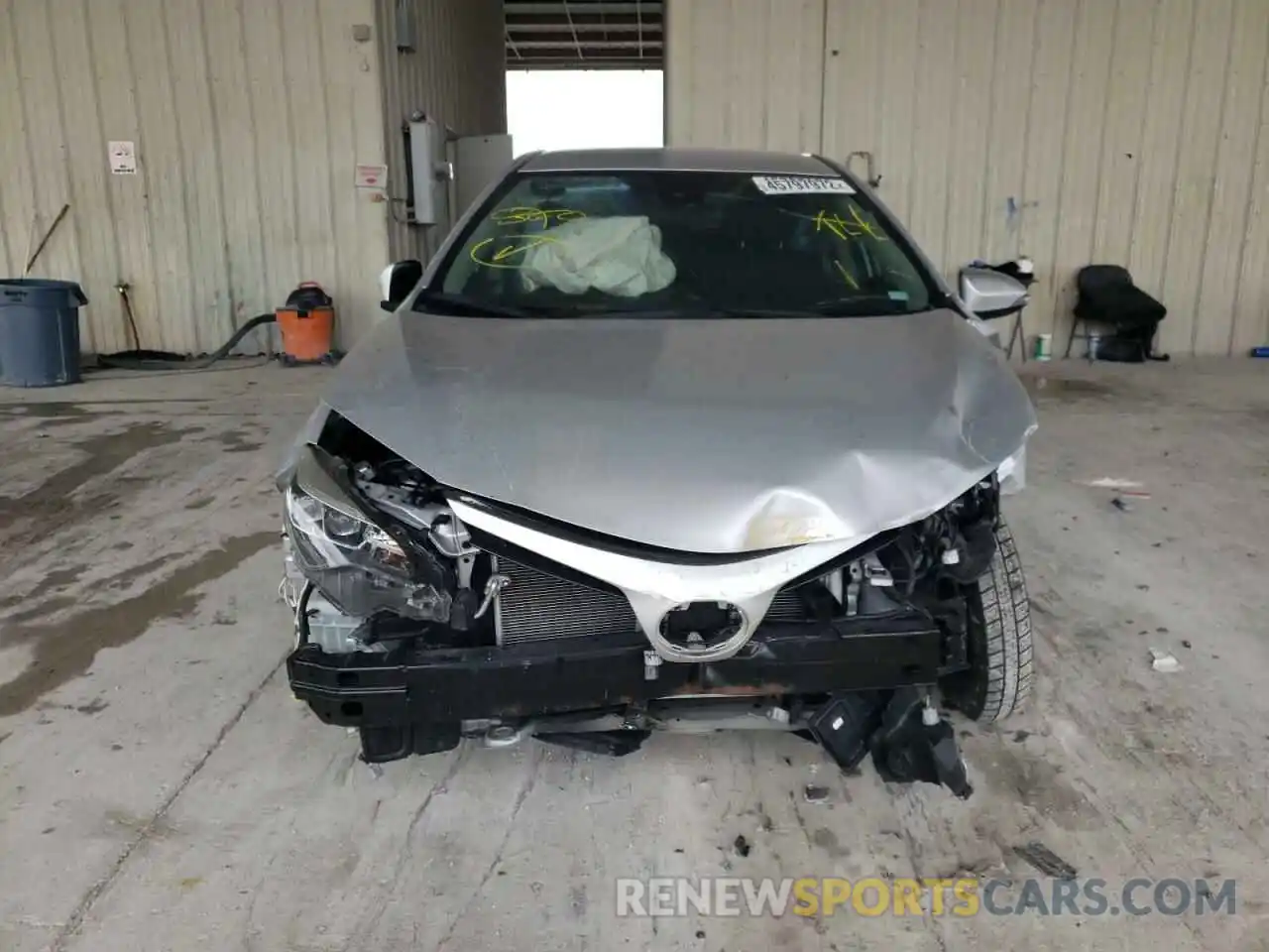 9 Photograph of a damaged car 2T1BURHE7KC225011 TOYOTA COROLLA 2019