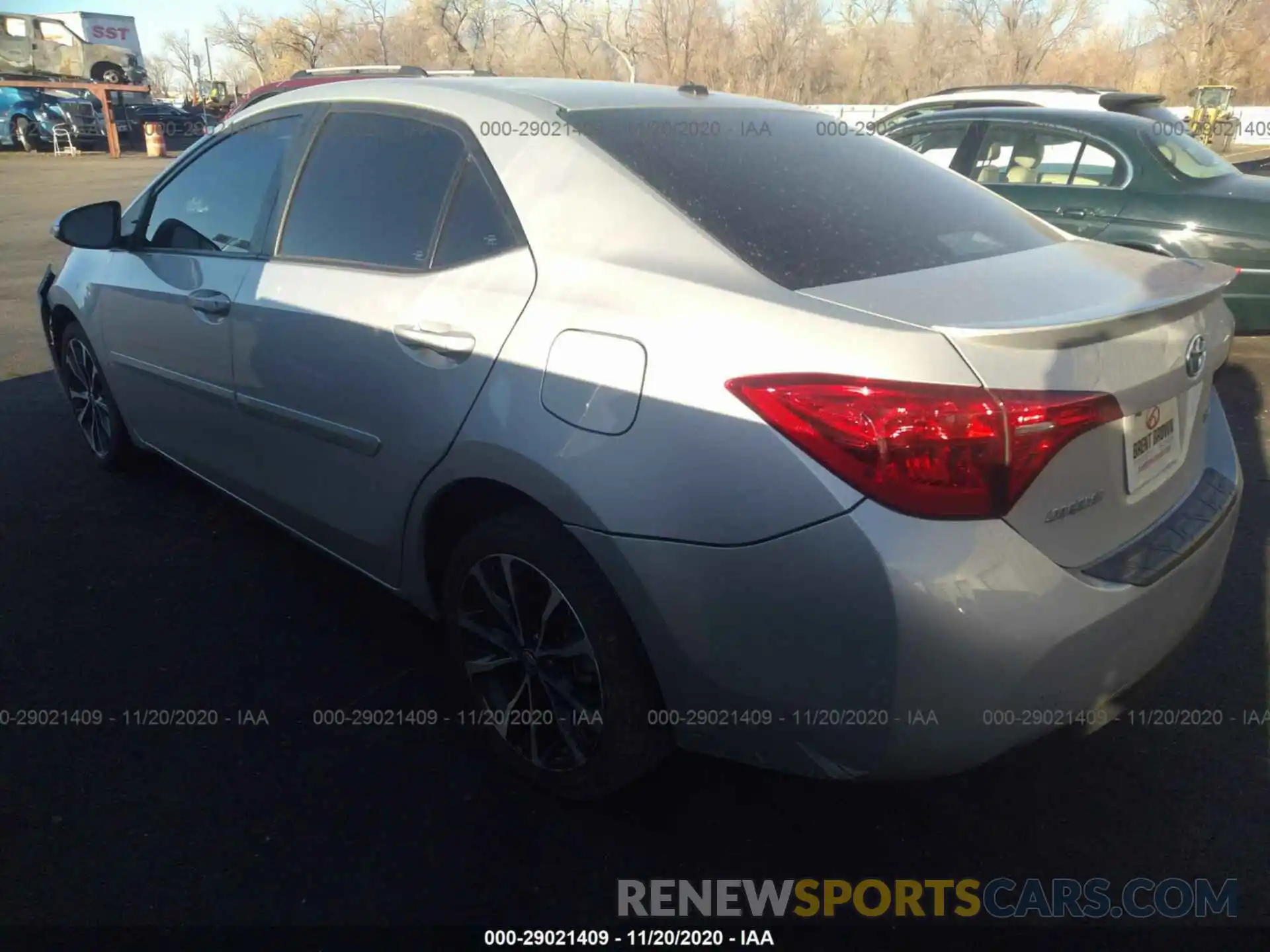 3 Photograph of a damaged car 2T1BURHE7KC225722 TOYOTA COROLLA 2019