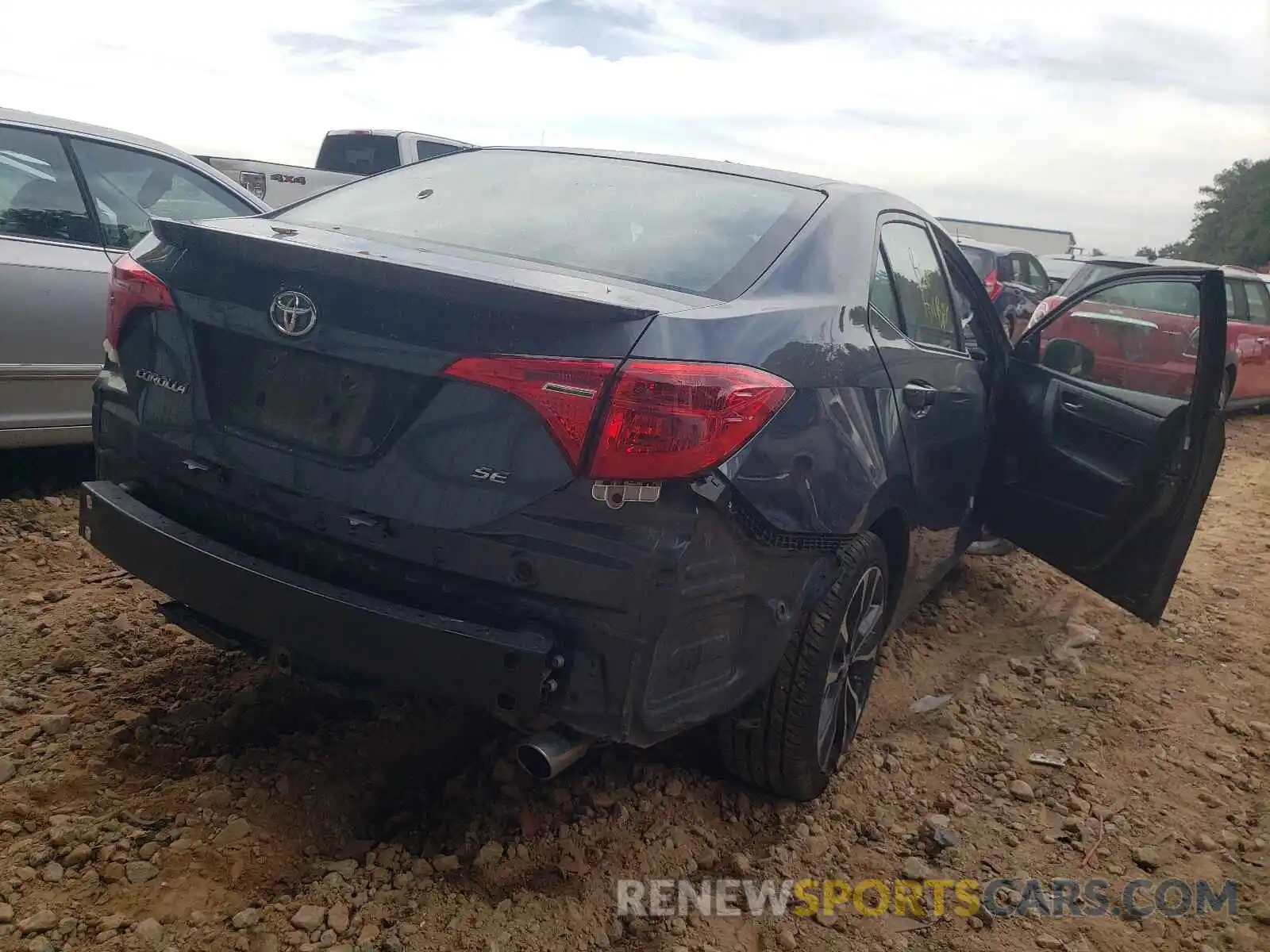 4 Photograph of a damaged car 2T1BURHE7KC226188 TOYOTA COROLLA 2019