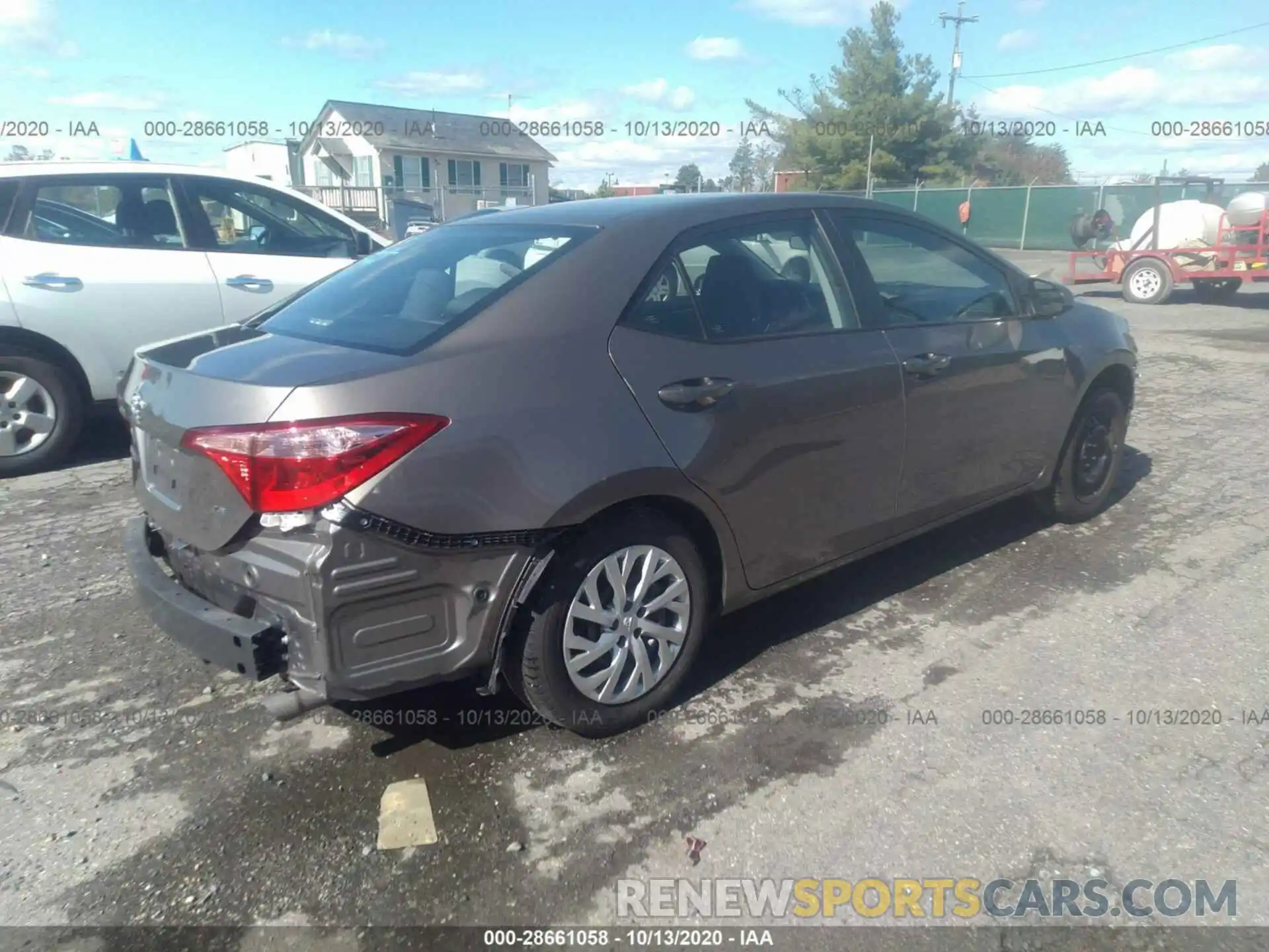 4 Photograph of a damaged car 2T1BURHE7KC227549 TOYOTA COROLLA 2019