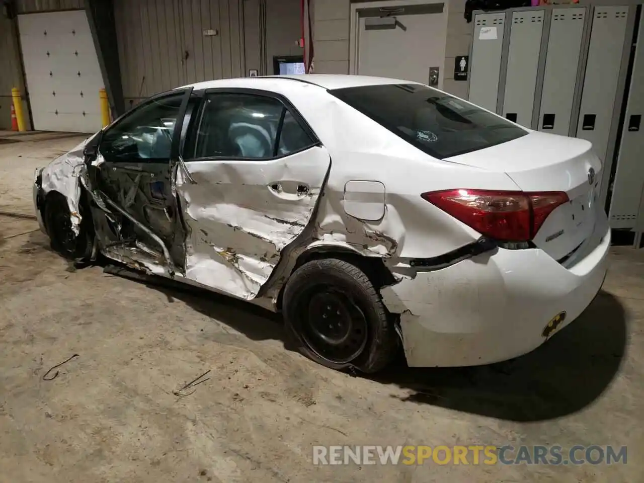 2 Photograph of a damaged car 2T1BURHE7KC228278 TOYOTA COROLLA 2019