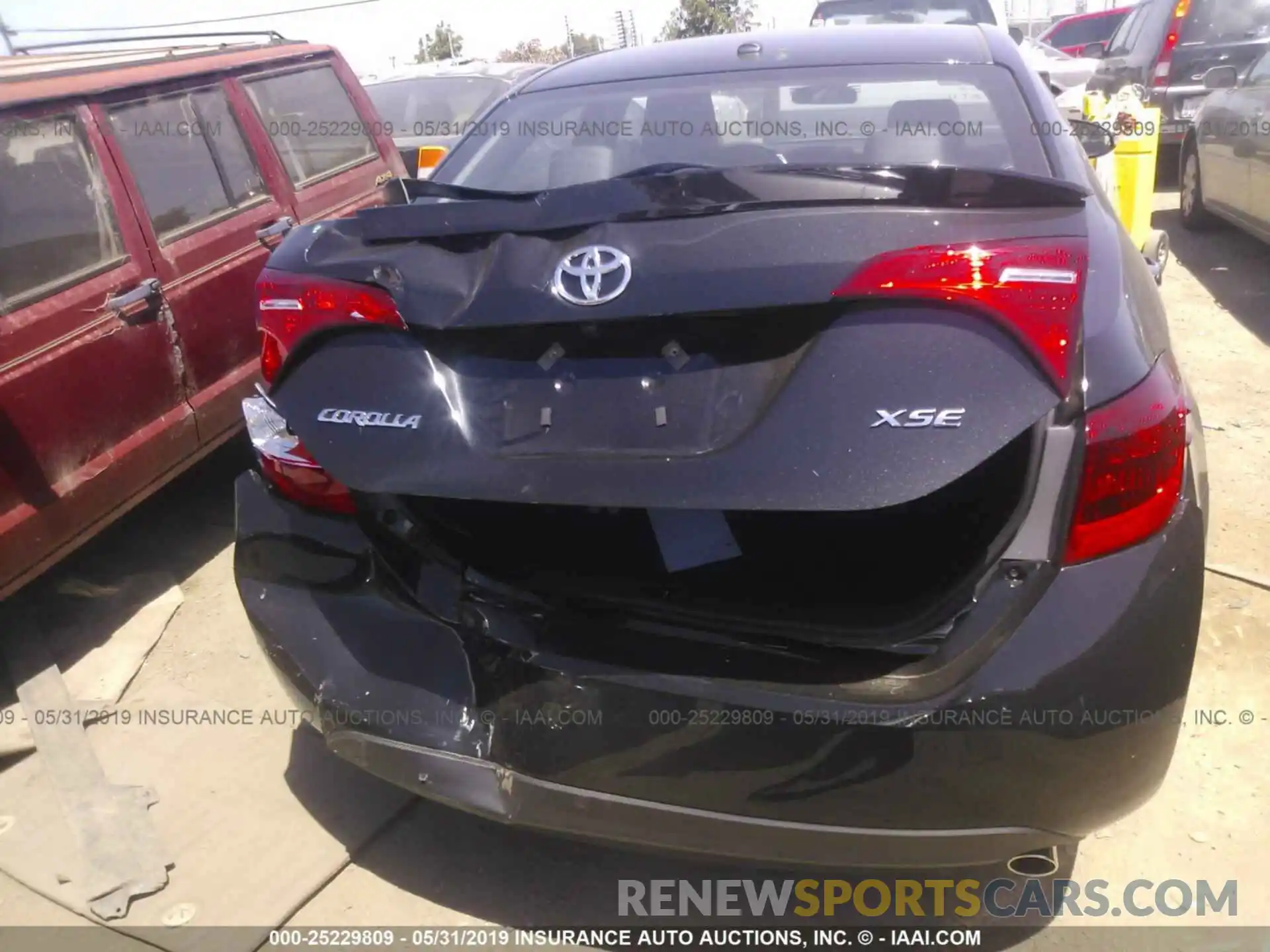 6 Photograph of a damaged car 2T1BURHE7KC229110 TOYOTA COROLLA 2019