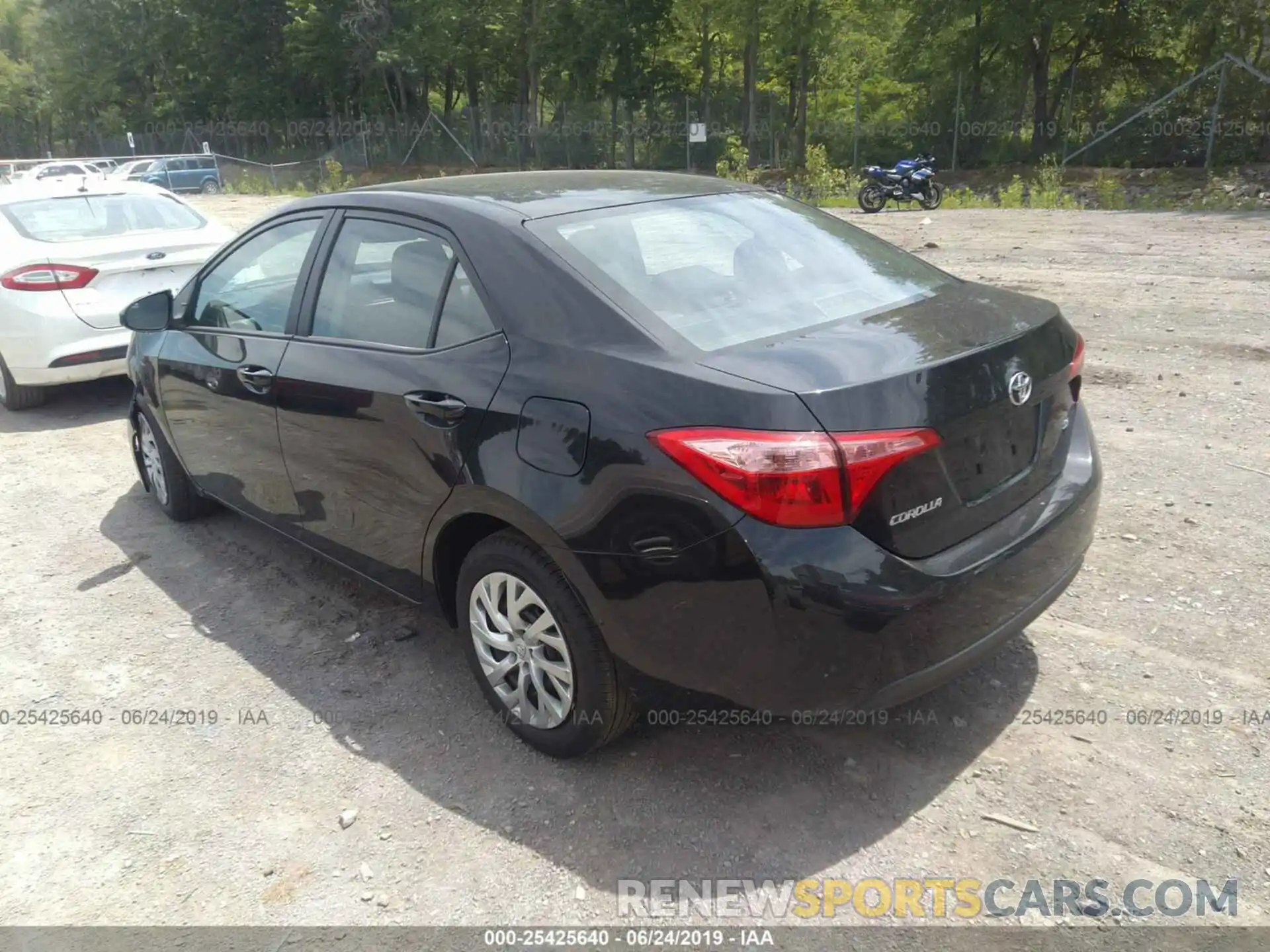 3 Photograph of a damaged car 2T1BURHE7KC229866 TOYOTA COROLLA 2019