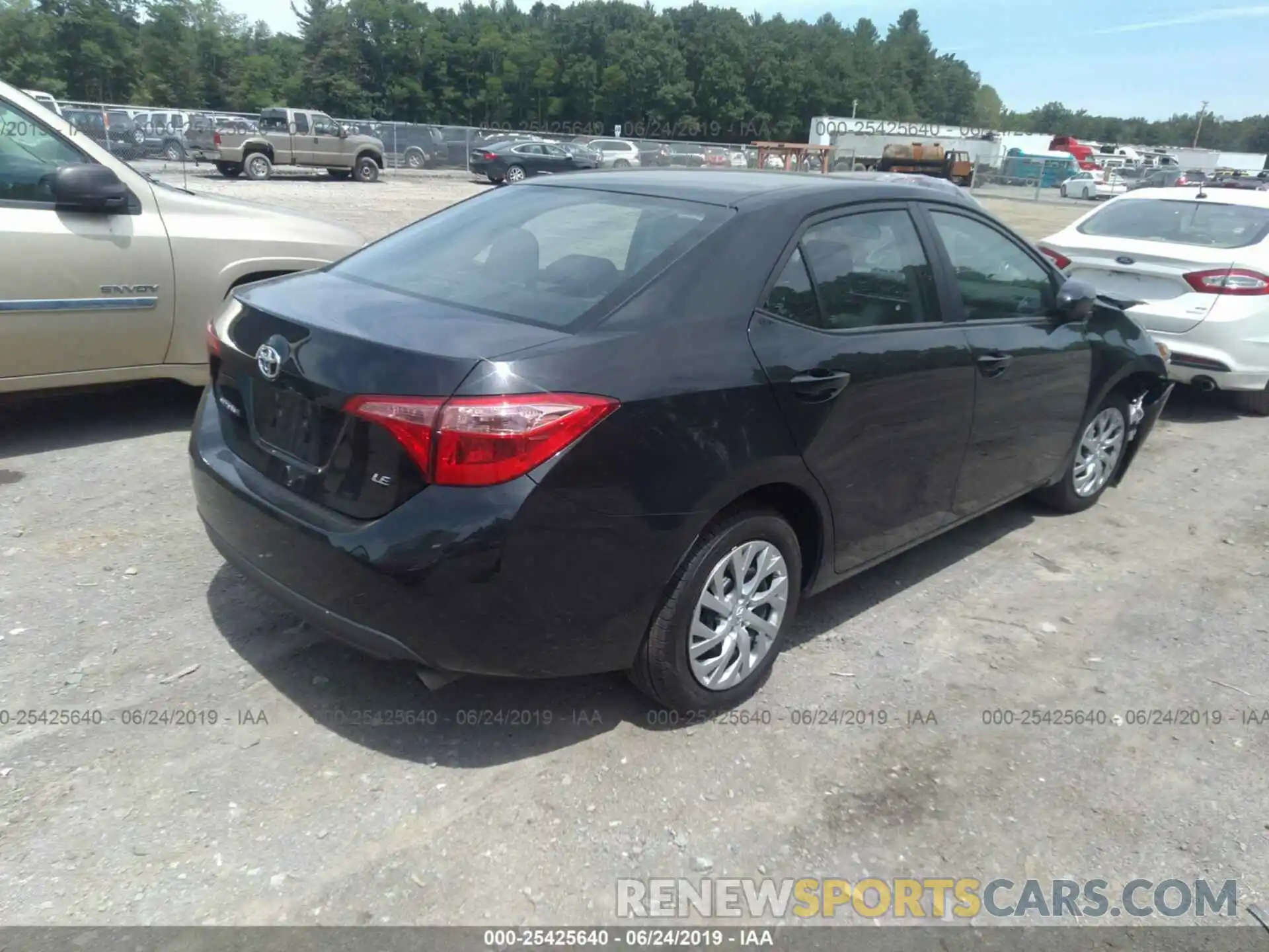 4 Photograph of a damaged car 2T1BURHE7KC229866 TOYOTA COROLLA 2019