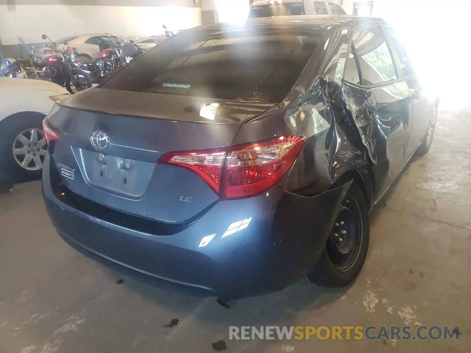 4 Photograph of a damaged car 2T1BURHE7KC229897 TOYOTA COROLLA 2019