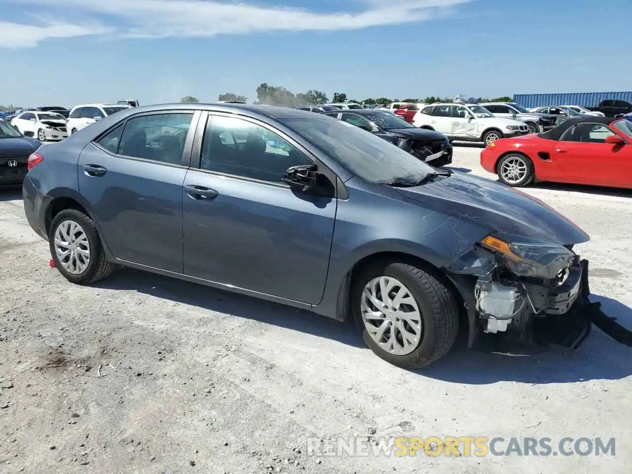 4 Photograph of a damaged car 2T1BURHE7KC230581 TOYOTA COROLLA 2019