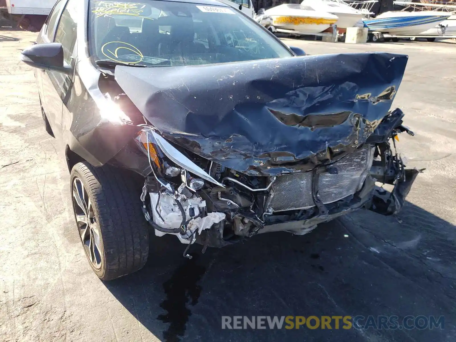 9 Photograph of a damaged car 2T1BURHE7KC231214 TOYOTA COROLLA 2019