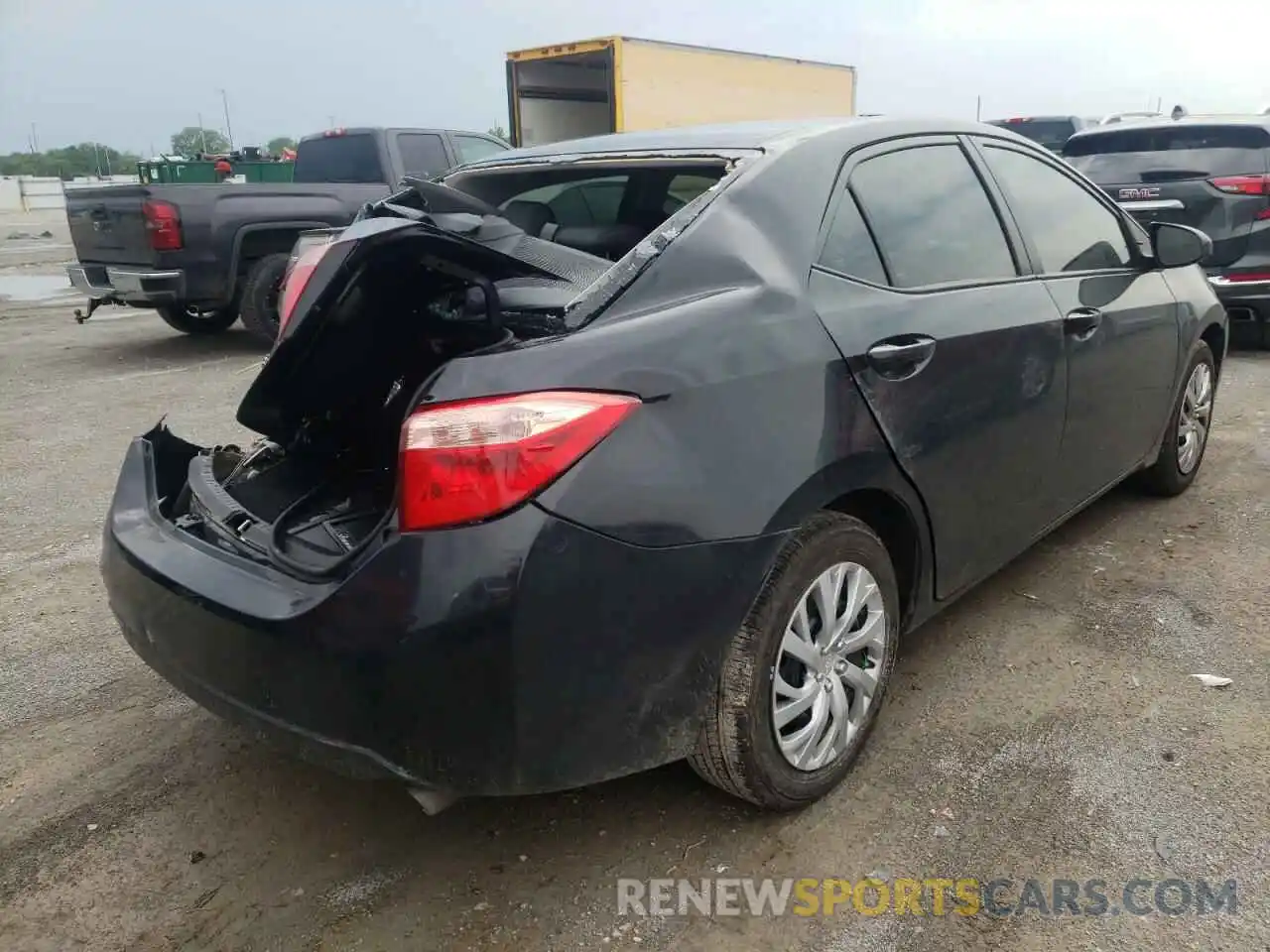 4 Photograph of a damaged car 2T1BURHE7KC232864 TOYOTA COROLLA 2019