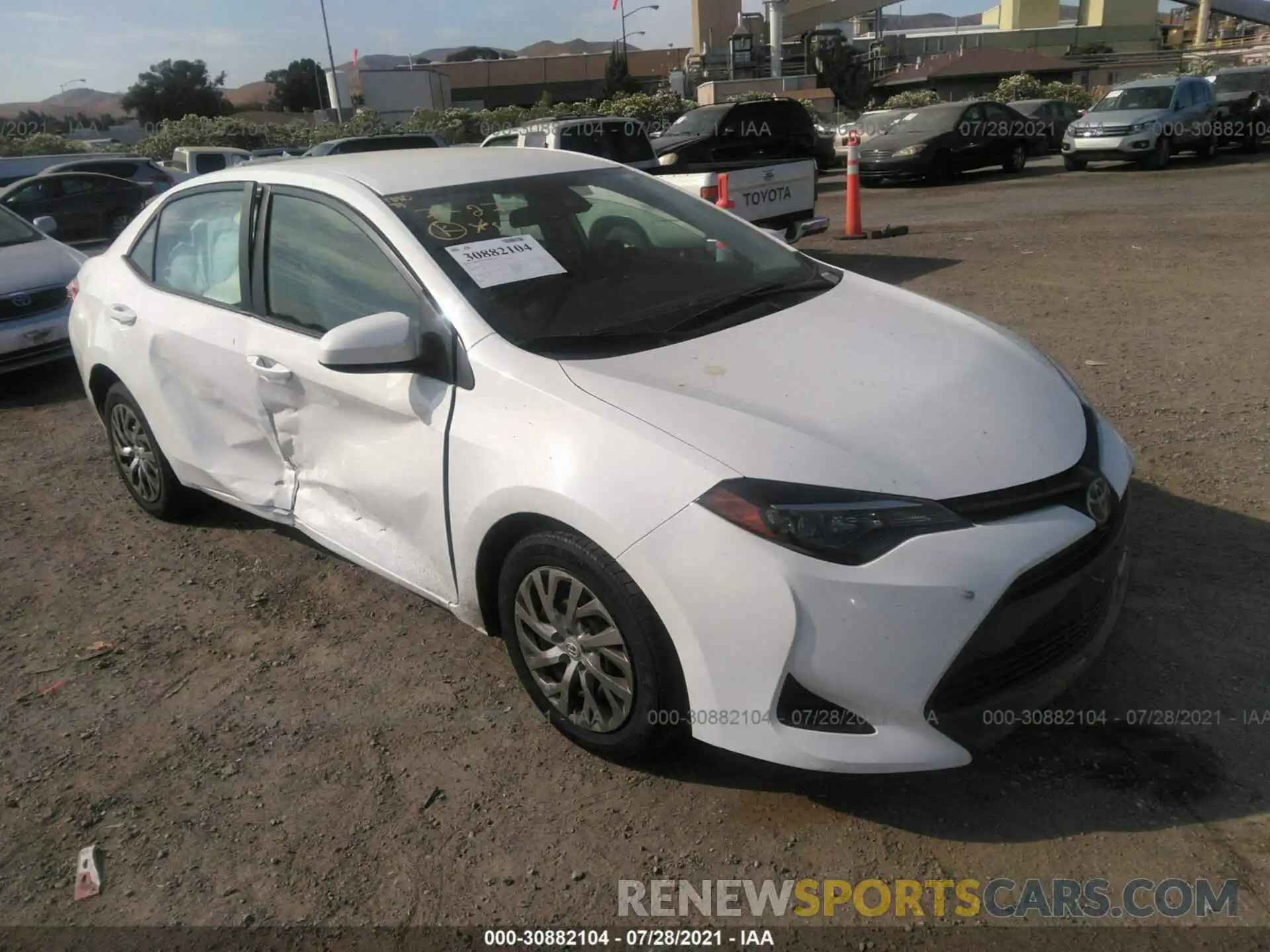 1 Photograph of a damaged car 2T1BURHE7KC233111 TOYOTA COROLLA 2019