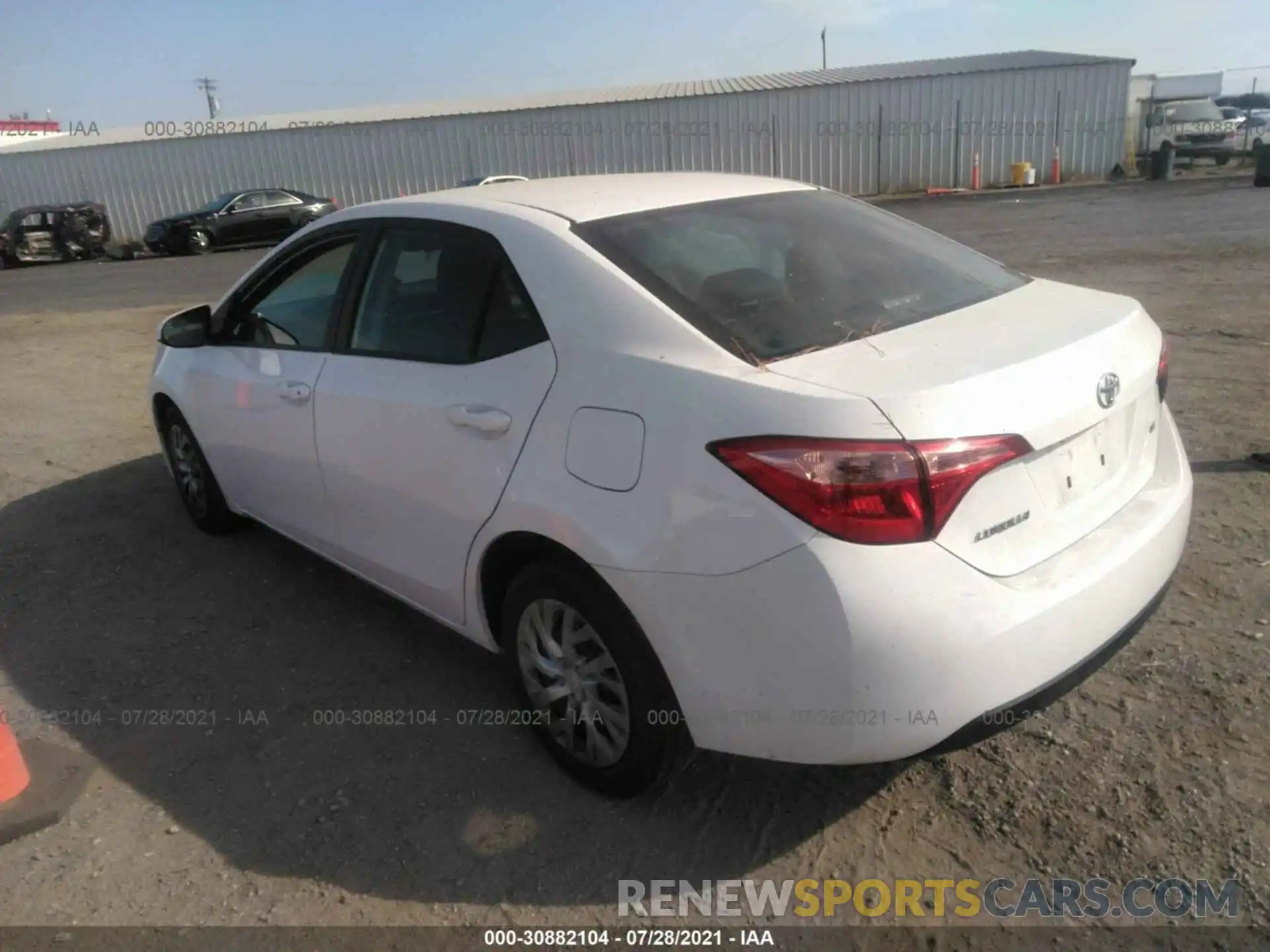 3 Photograph of a damaged car 2T1BURHE7KC233111 TOYOTA COROLLA 2019