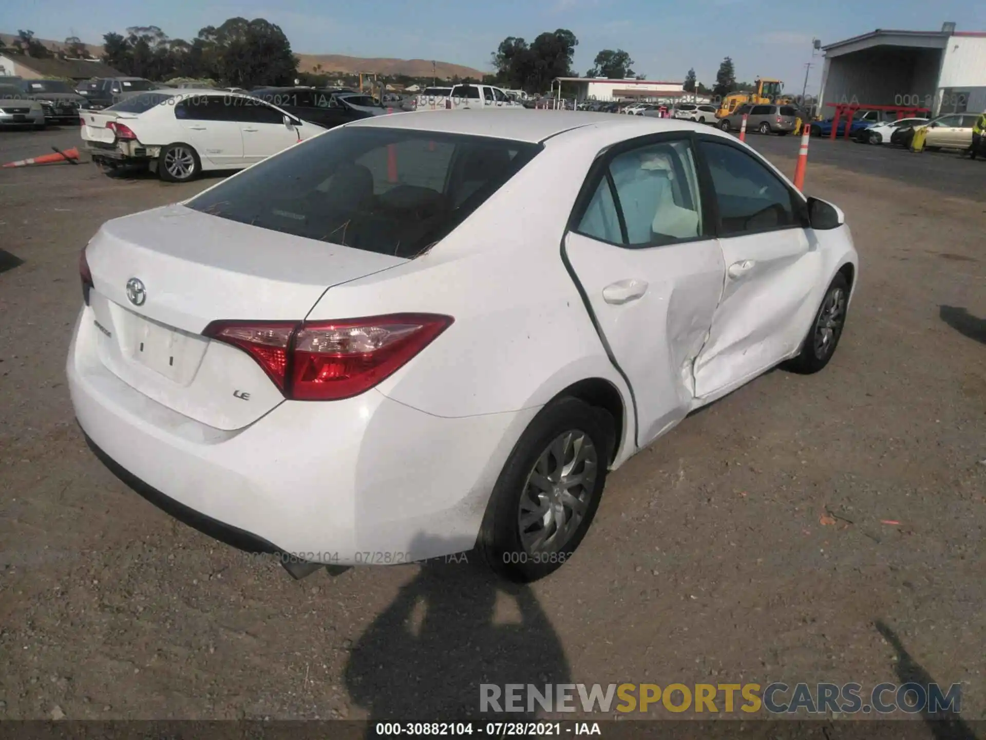 4 Photograph of a damaged car 2T1BURHE7KC233111 TOYOTA COROLLA 2019