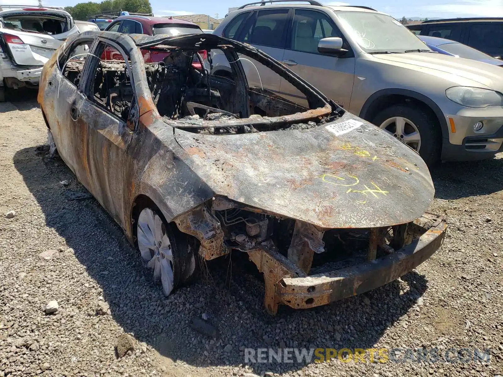 1 Photograph of a damaged car 2T1BURHE7KC233691 TOYOTA COROLLA 2019