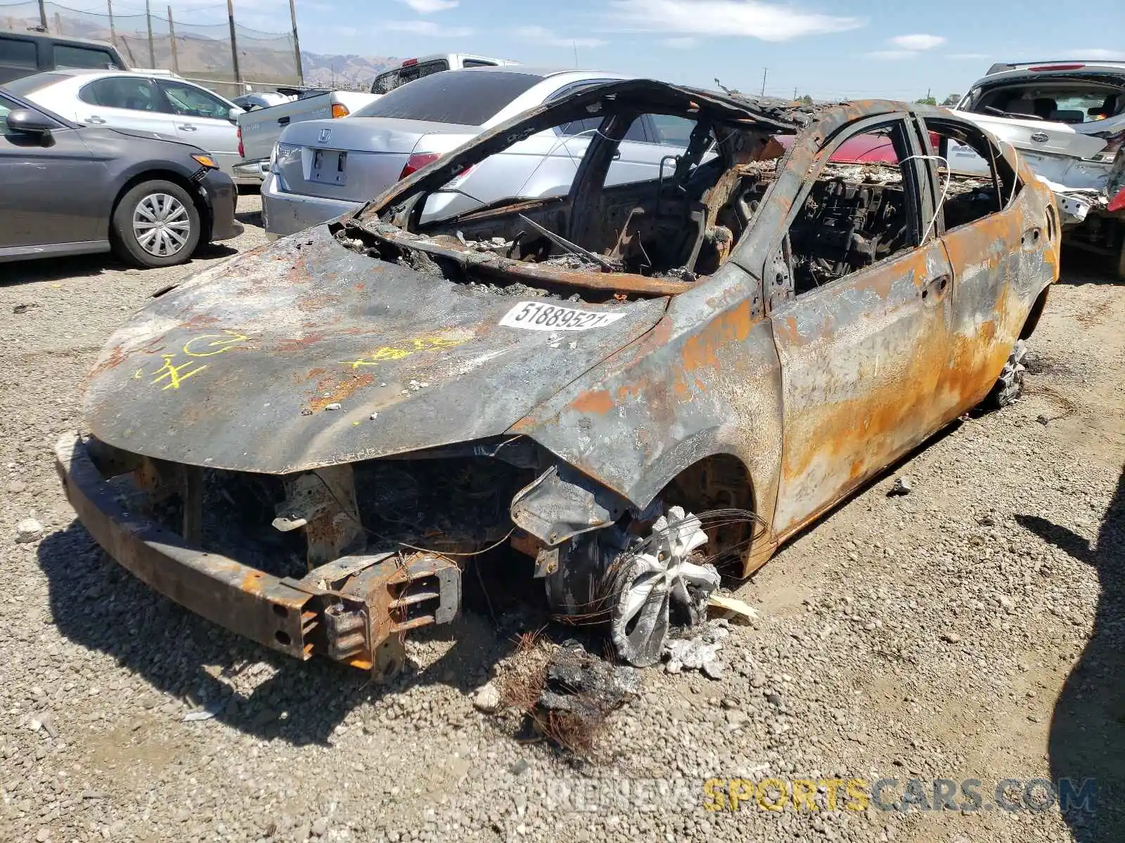 2 Photograph of a damaged car 2T1BURHE7KC233691 TOYOTA COROLLA 2019