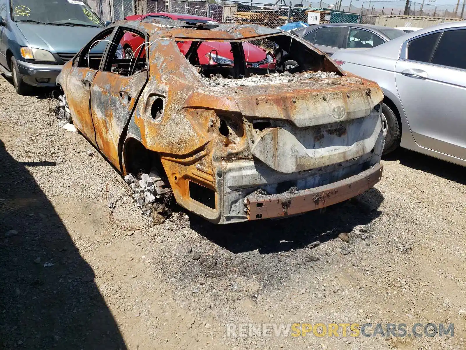 3 Photograph of a damaged car 2T1BURHE7KC233691 TOYOTA COROLLA 2019