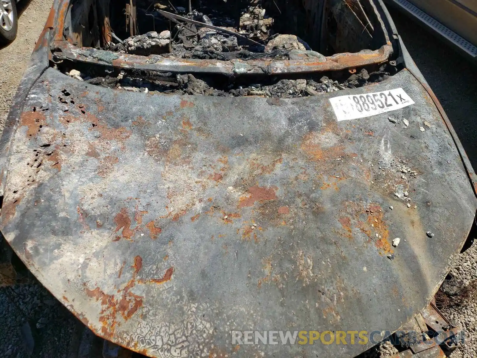 7 Photograph of a damaged car 2T1BURHE7KC233691 TOYOTA COROLLA 2019