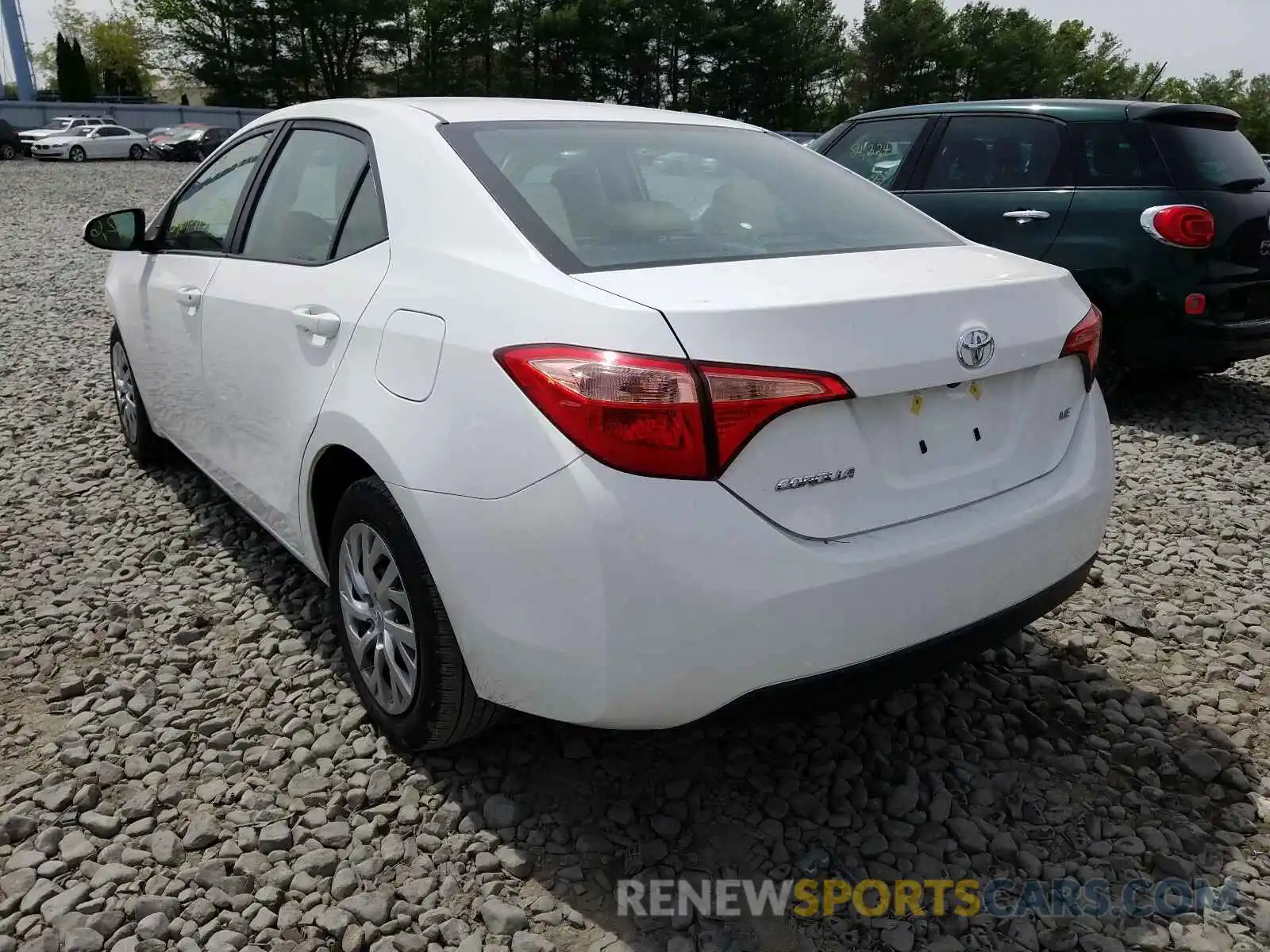 3 Photograph of a damaged car 2T1BURHE7KC234971 TOYOTA COROLLA 2019