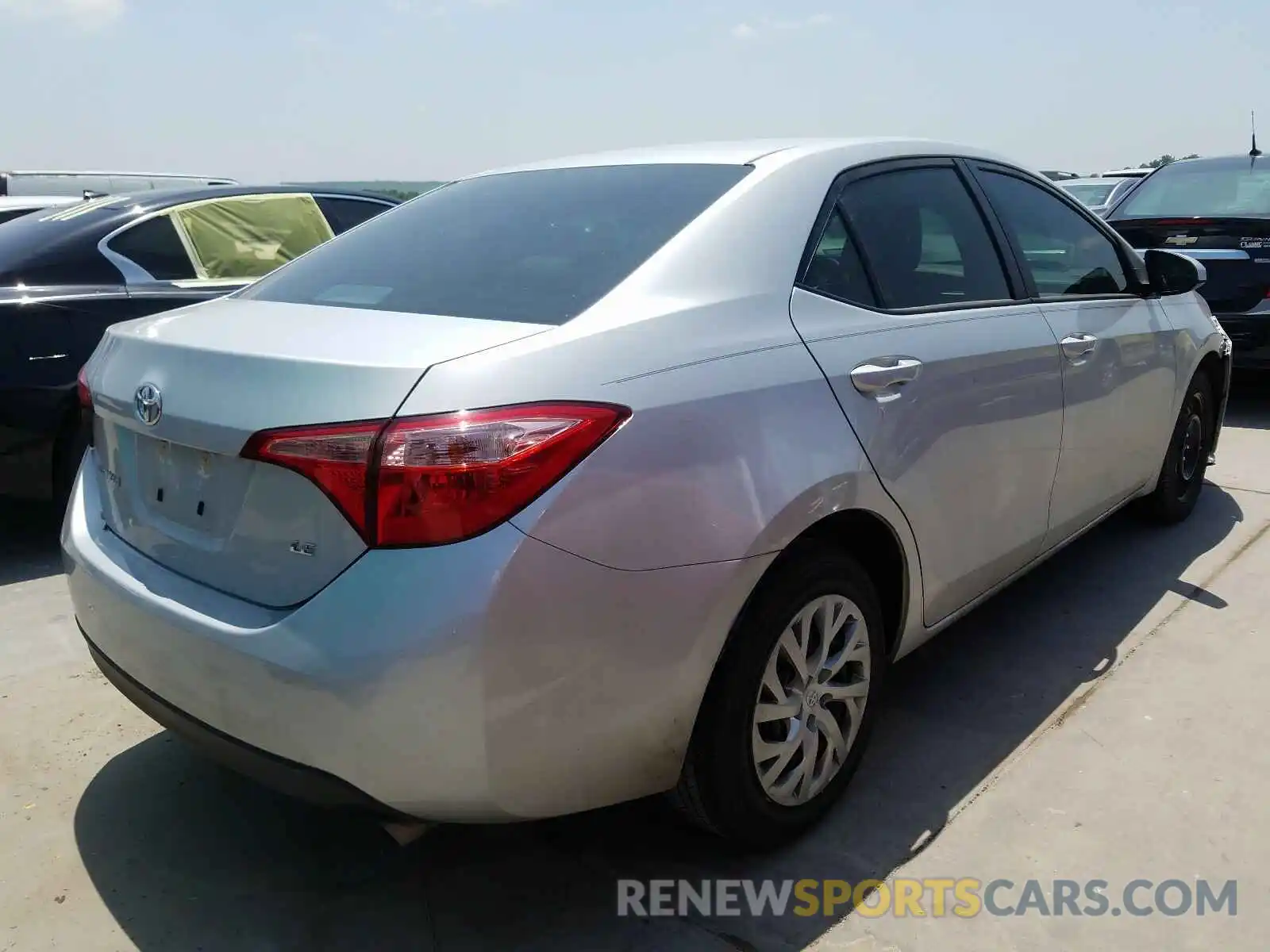 4 Photograph of a damaged car 2T1BURHE7KC235280 TOYOTA COROLLA 2019