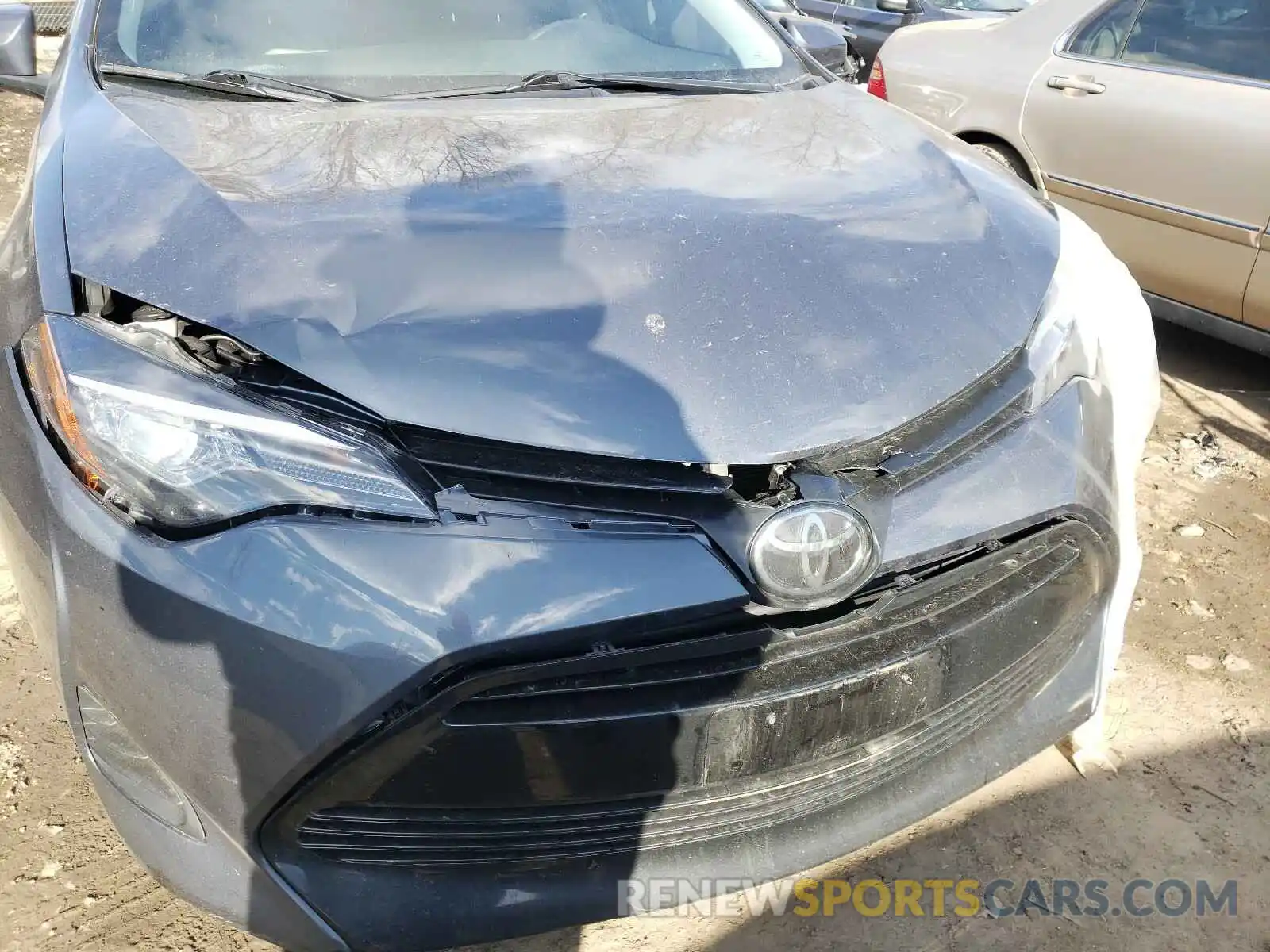 9 Photograph of a damaged car 2T1BURHE7KC236364 TOYOTA COROLLA 2019