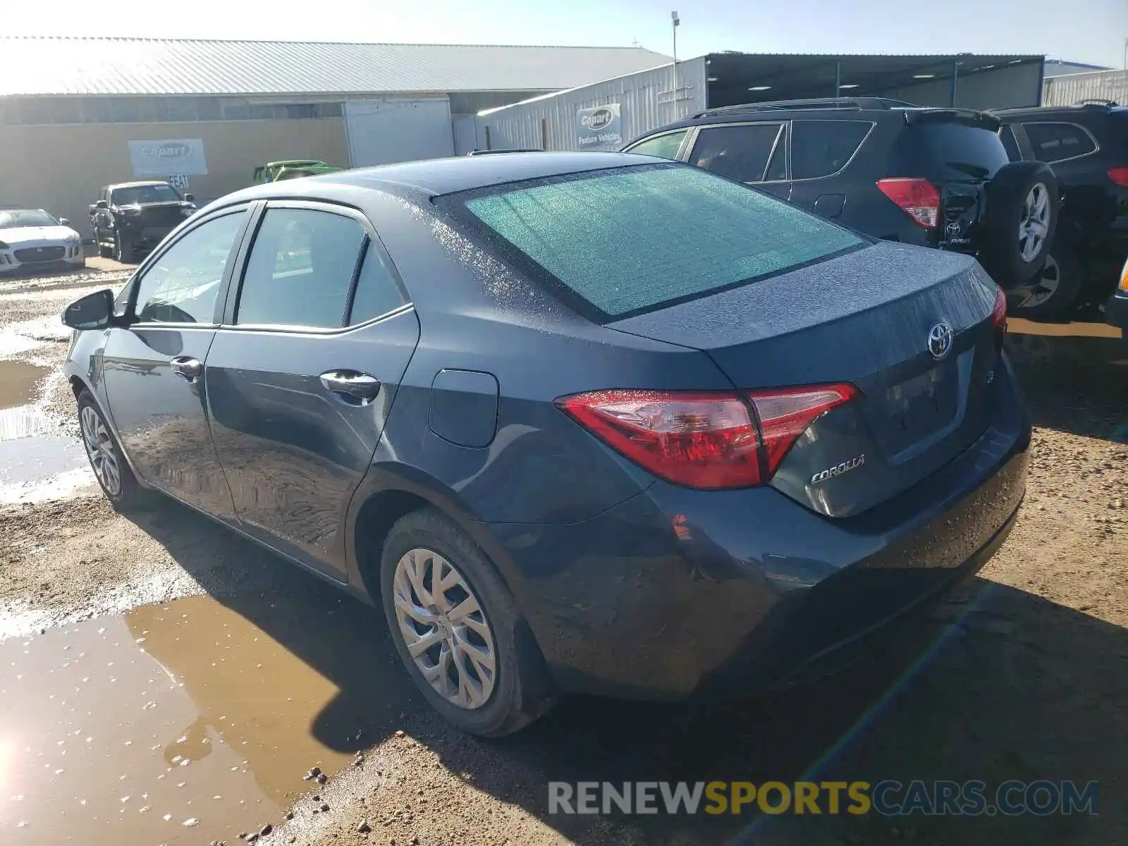 3 Photograph of a damaged car 2T1BURHE7KC237014 TOYOTA COROLLA 2019