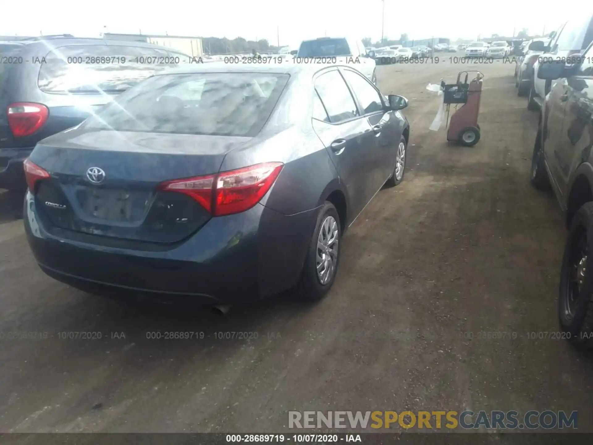 4 Photograph of a damaged car 2T1BURHE7KC237756 TOYOTA COROLLA 2019